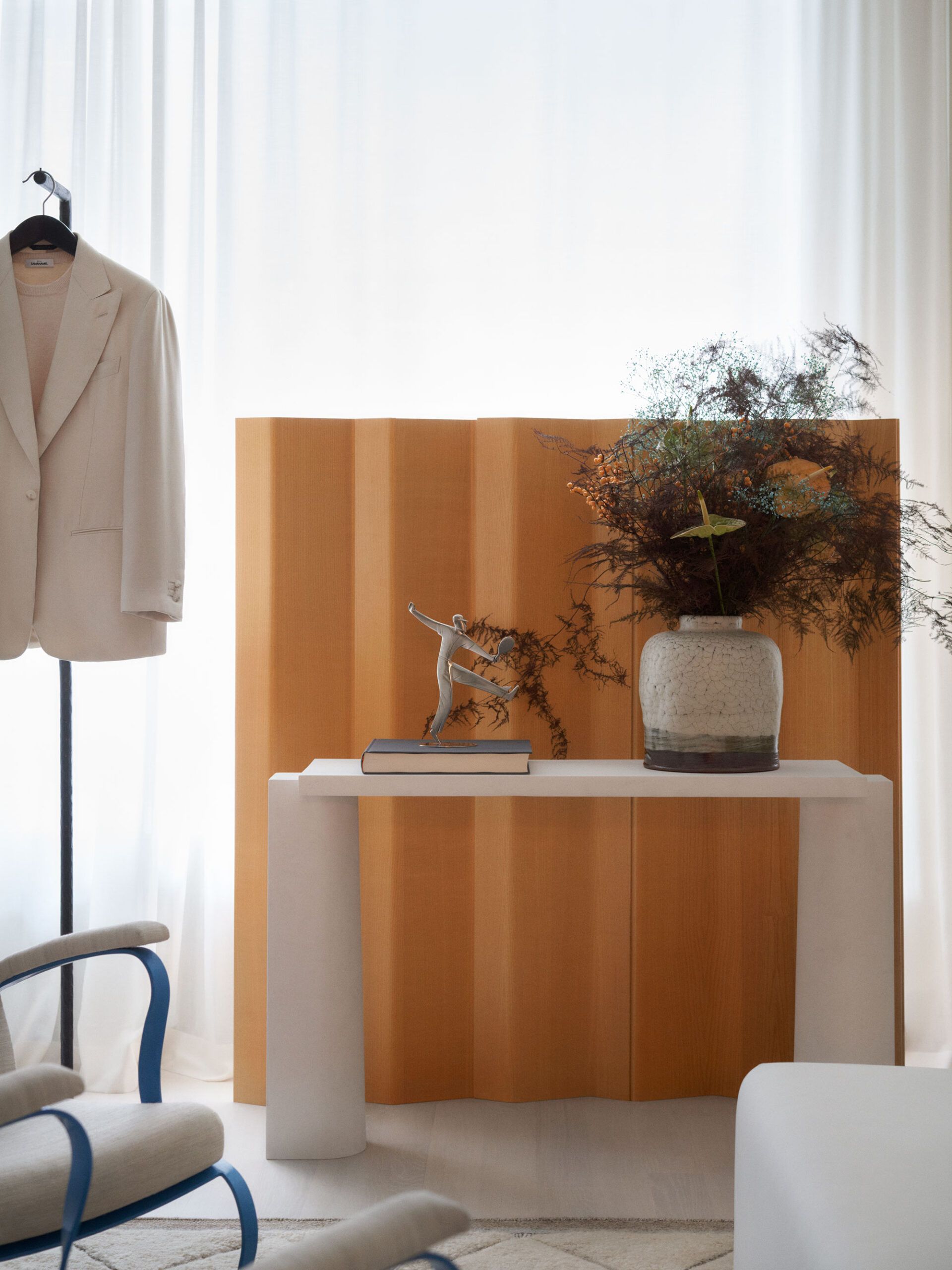 Saman Amel, Grev Turegatan 46, Stockholm, — Halleroed