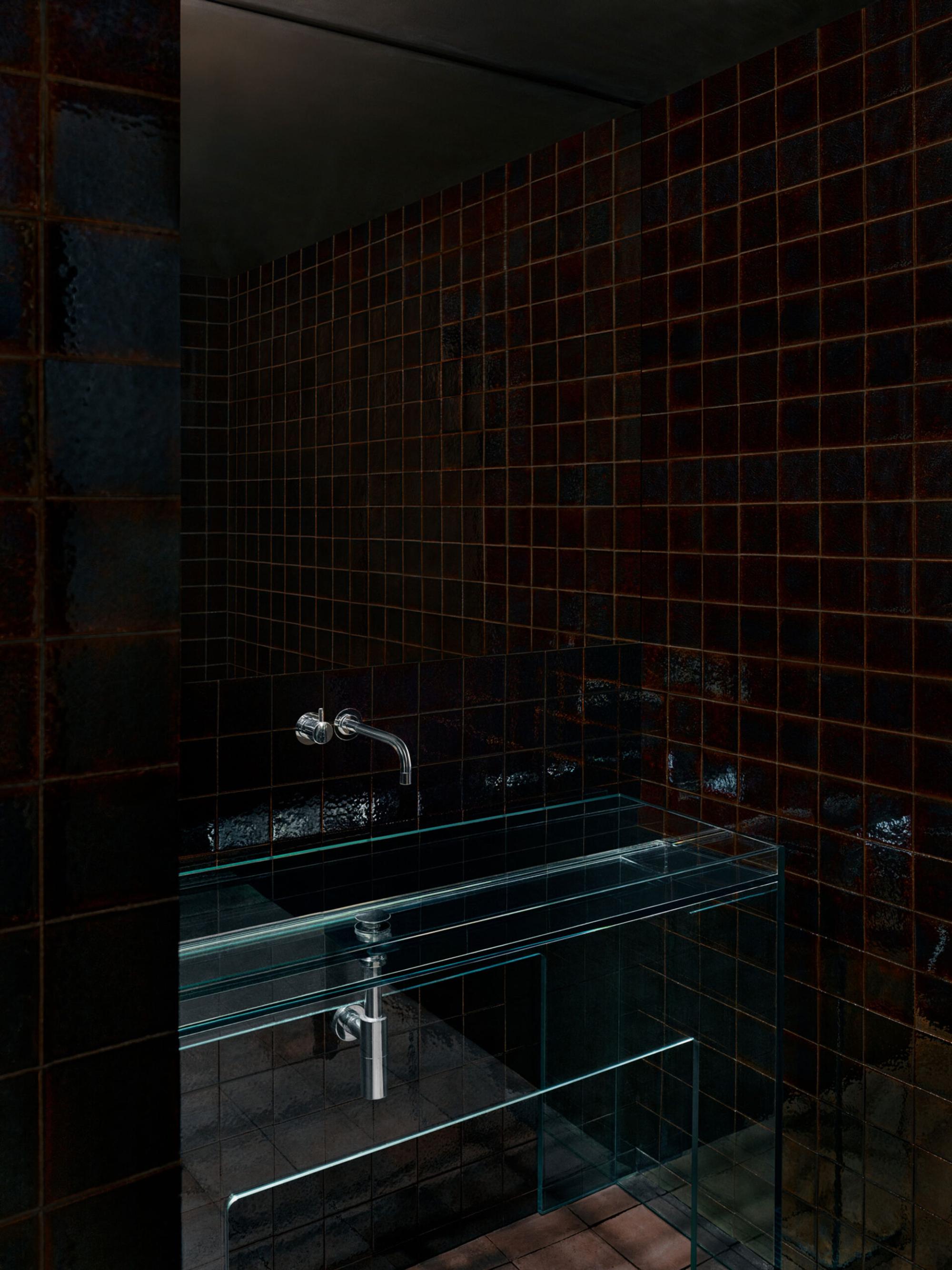 Interior design by Halleroed for Gallery in Storgatan 1, Stockholm — image 7 of 7