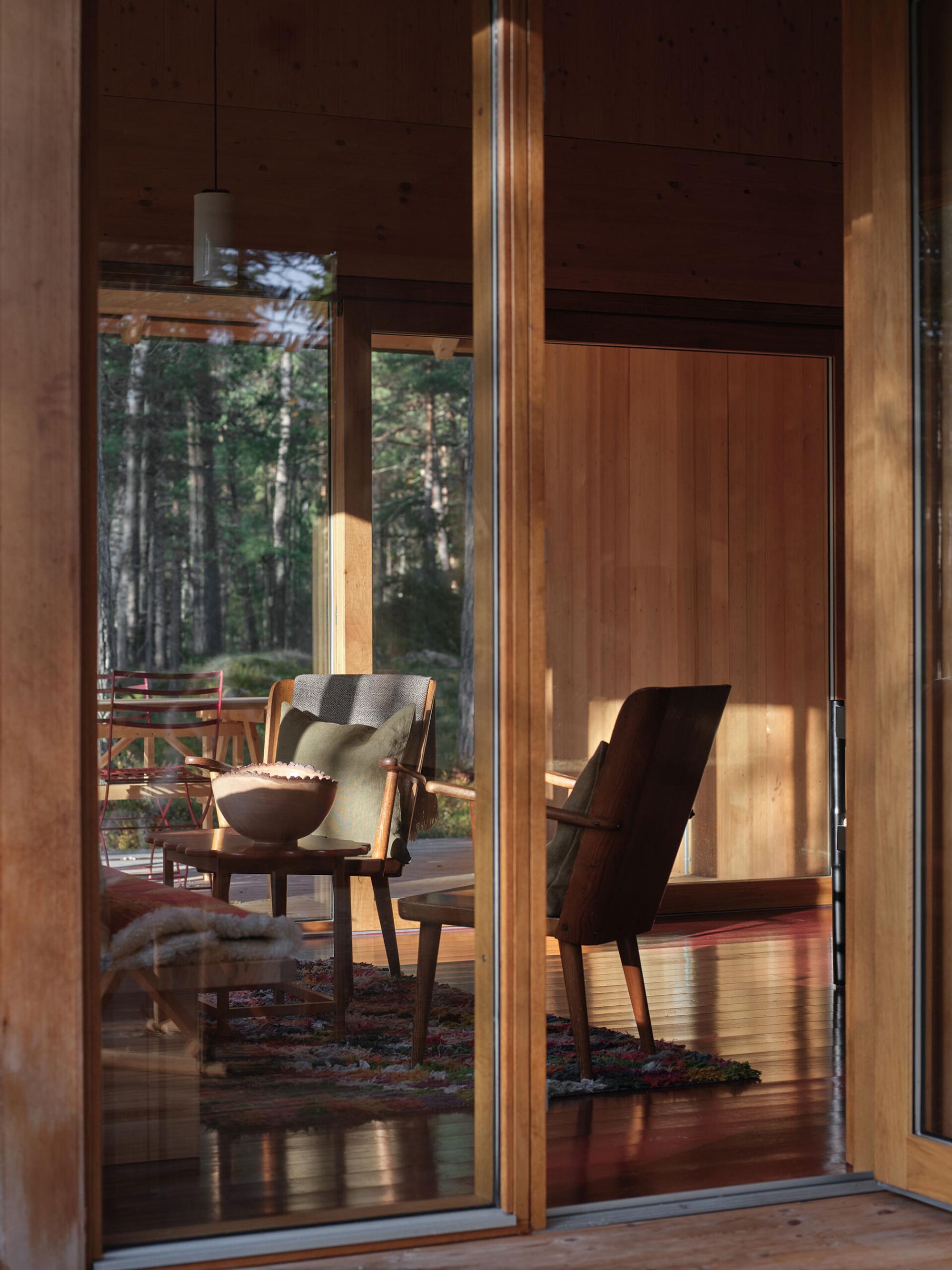 Interior design by Halleroed for Residential in Stockholm, Archipelago — image 3 of 11