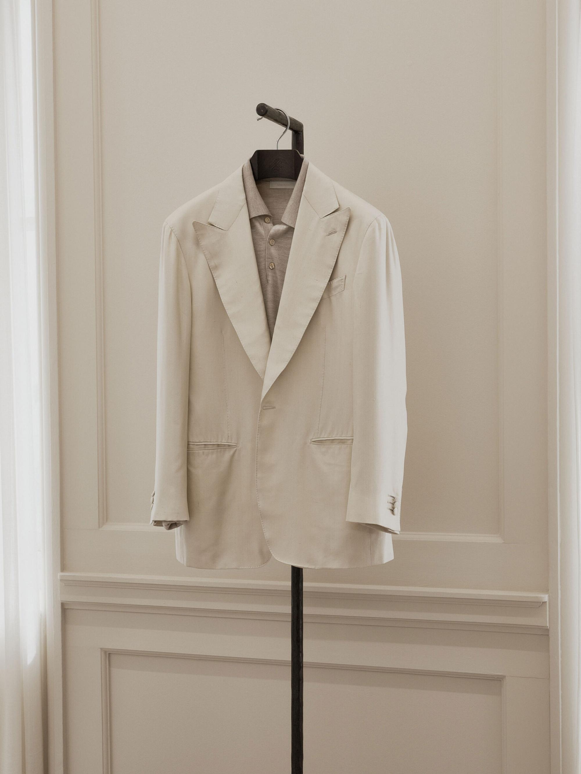 Interior design by Halleroed for Saman Amel in 17 Albemarle Street , London — image 26 of 26