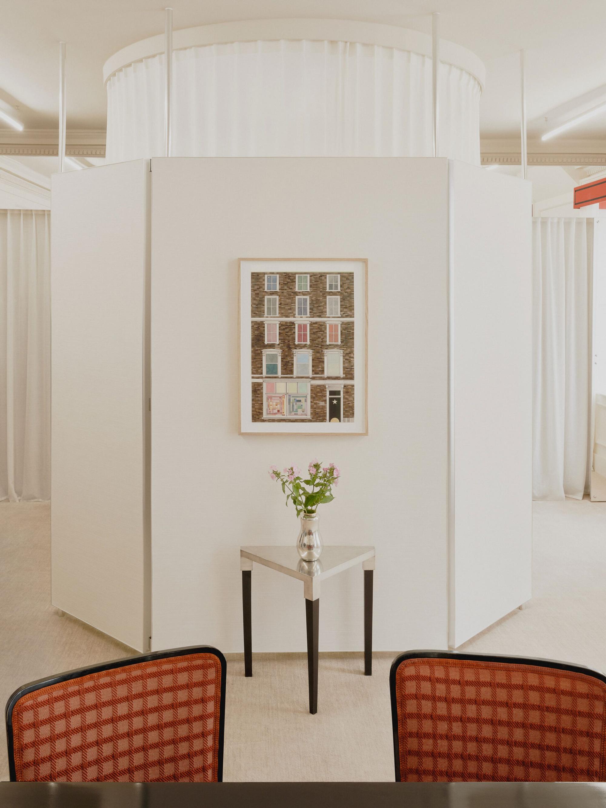 Interior design by Halleroed for Saman Amel in 17 Albemarle Street , London — image 17 of 26