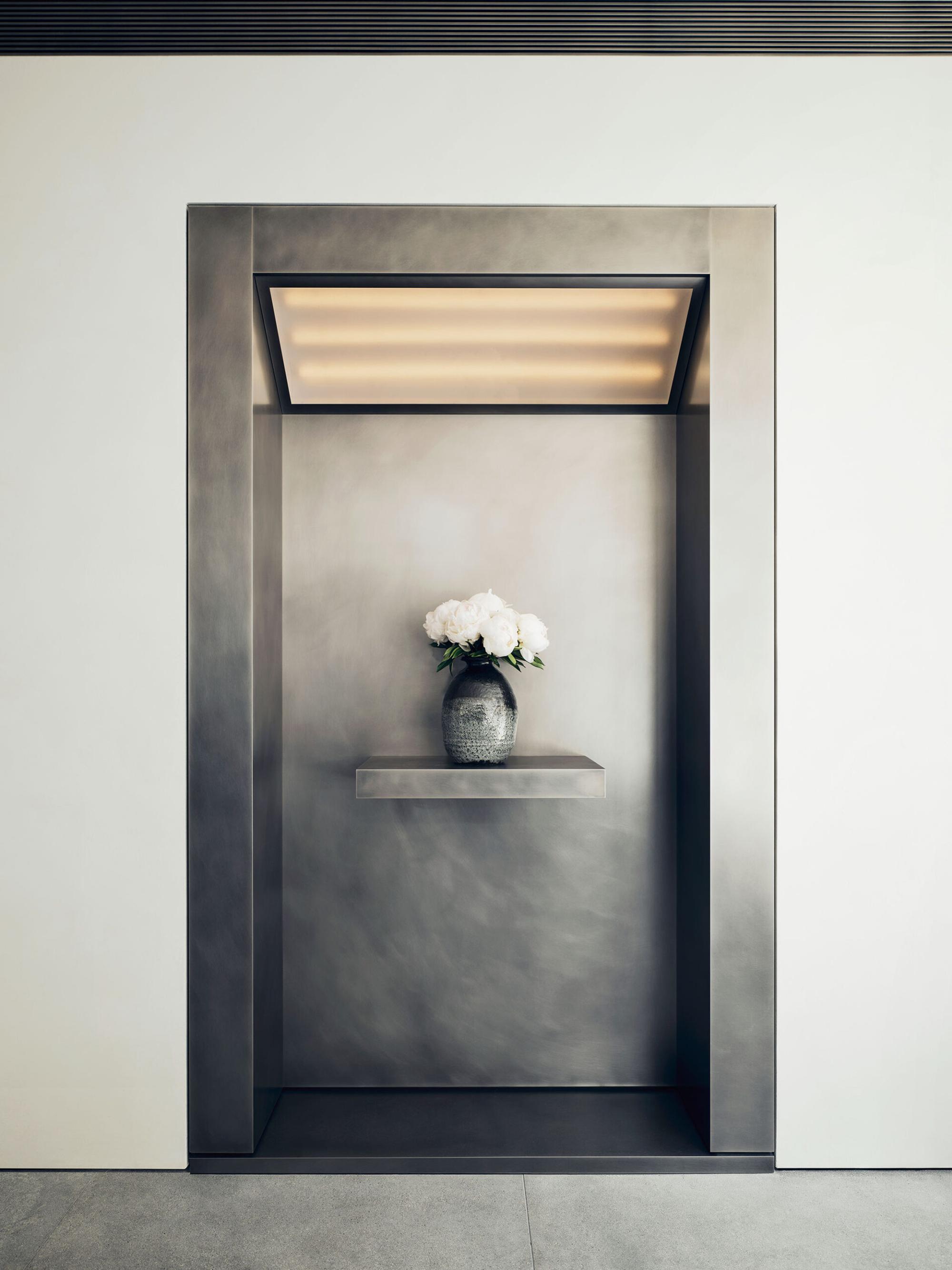 Interior design by Halleroed for Matiere Premiere in 306 Rue Saint-Honoré, Paris — image 7 of 11