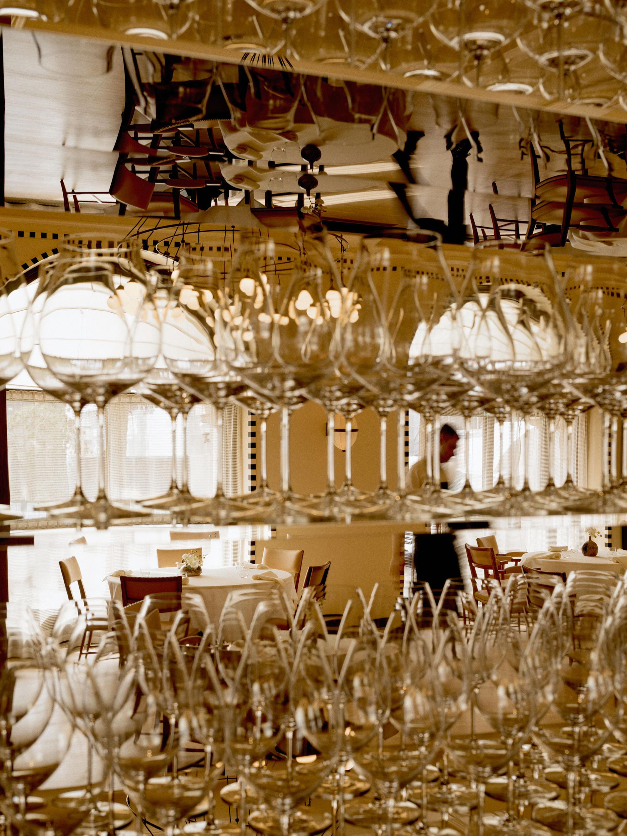 Interior design by Halleroed in Stockholm — image 16 of 31