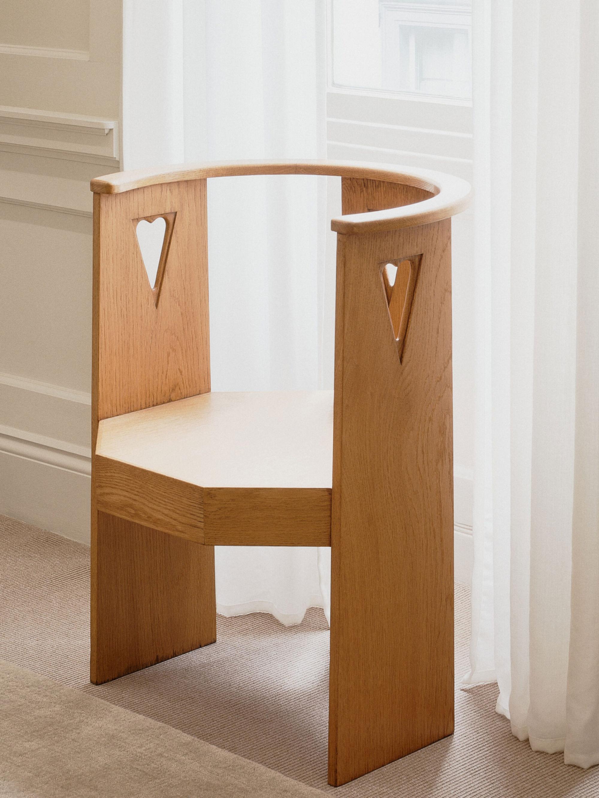 Interior design by Halleroed for Saman Amel in 17 Albemarle Street , London — image 24 of 26