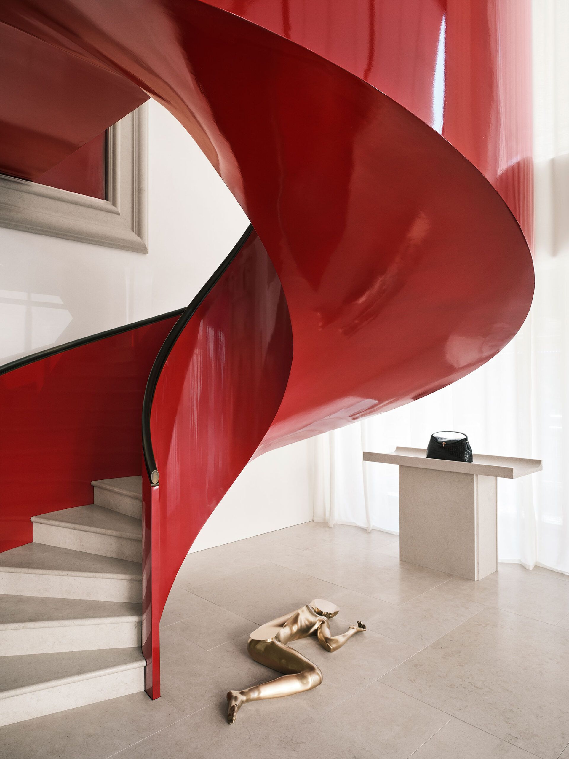 Toteme New York, 829 Madison Ave , New York, — Halleroed