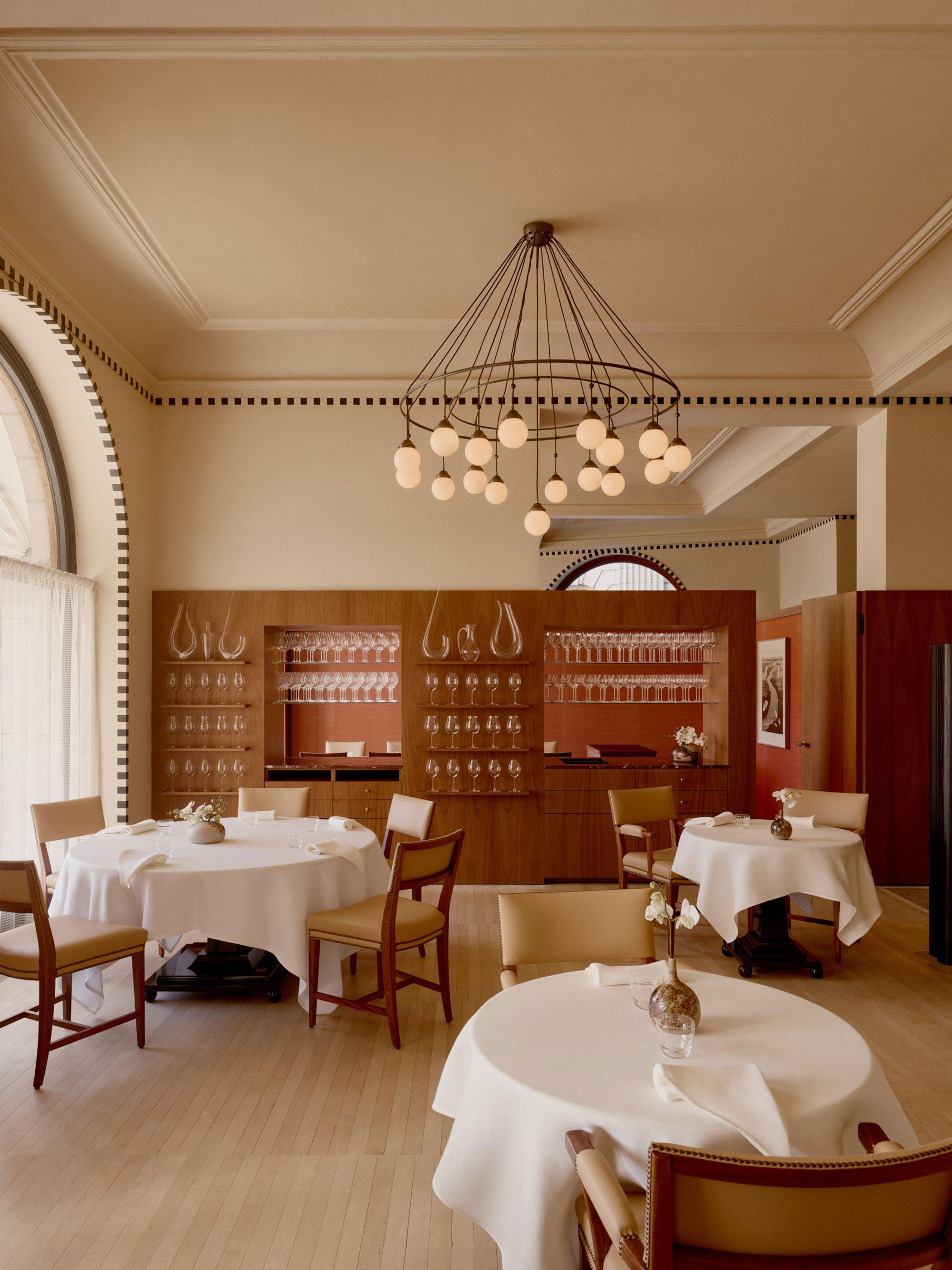 Interior design by Halleroed in Stockholm — image 5 of 31