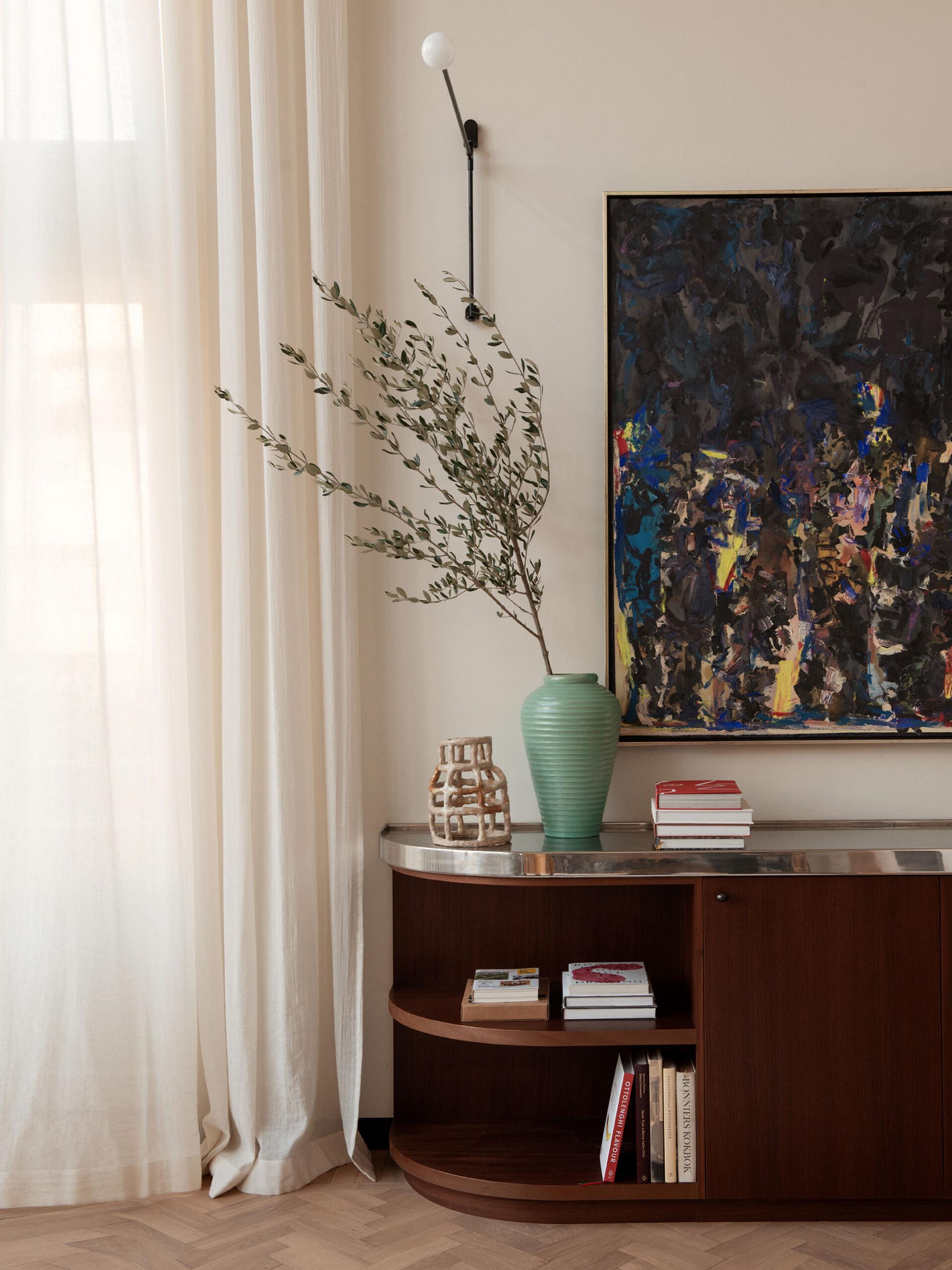 Interior design by Halleroed for Residential in Gumshornsgatan 6, Stockholm — image 11 of 25