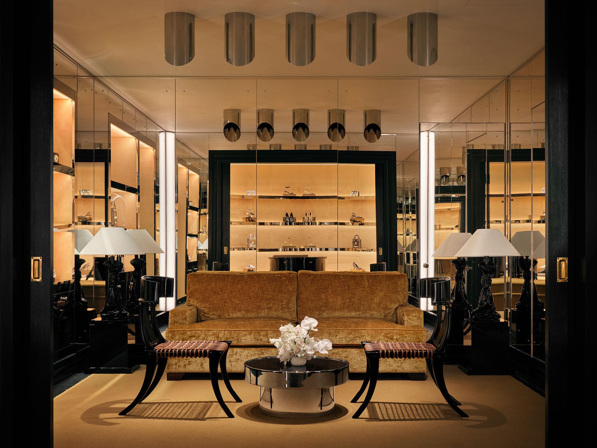 Interior design by Halleroed for Schiaparelli in Harrods , London — image 6 of 10