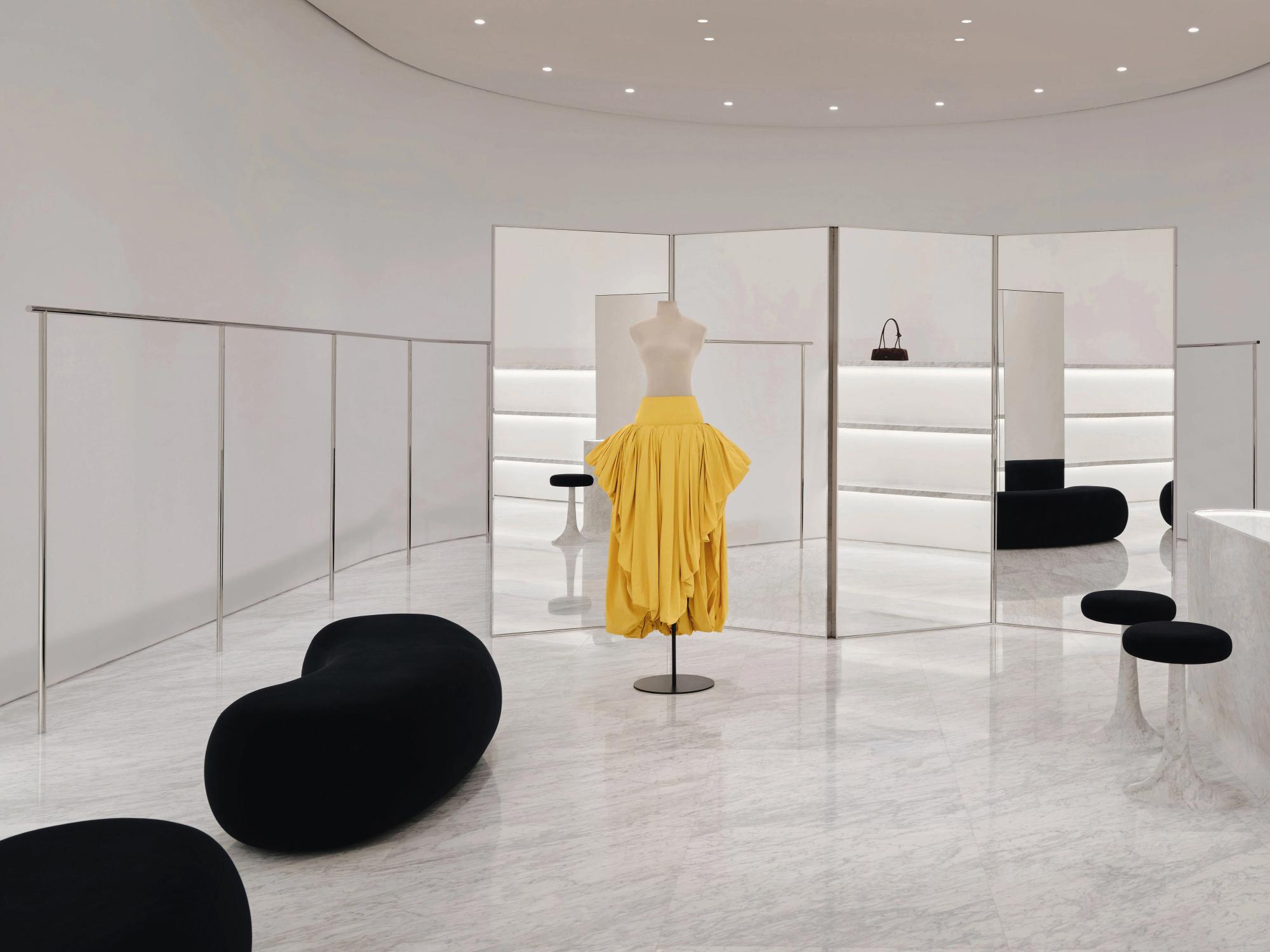 Interior design by Halleroed for Alaia in Central Embassy — image 5 of 9