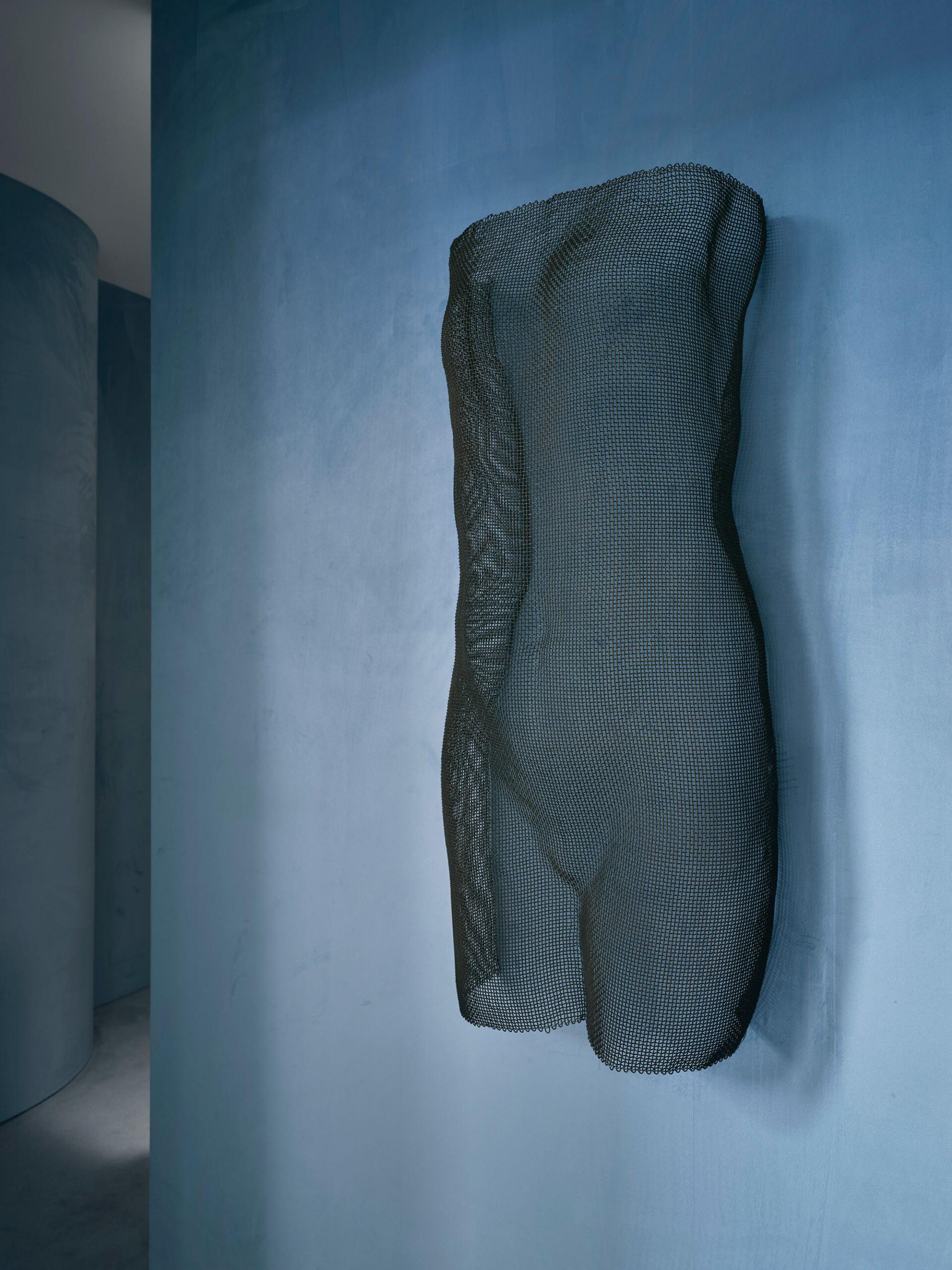 Interior design by Halleroed for Toteme in Melrose Av, Los Angeles — image 8 of 9