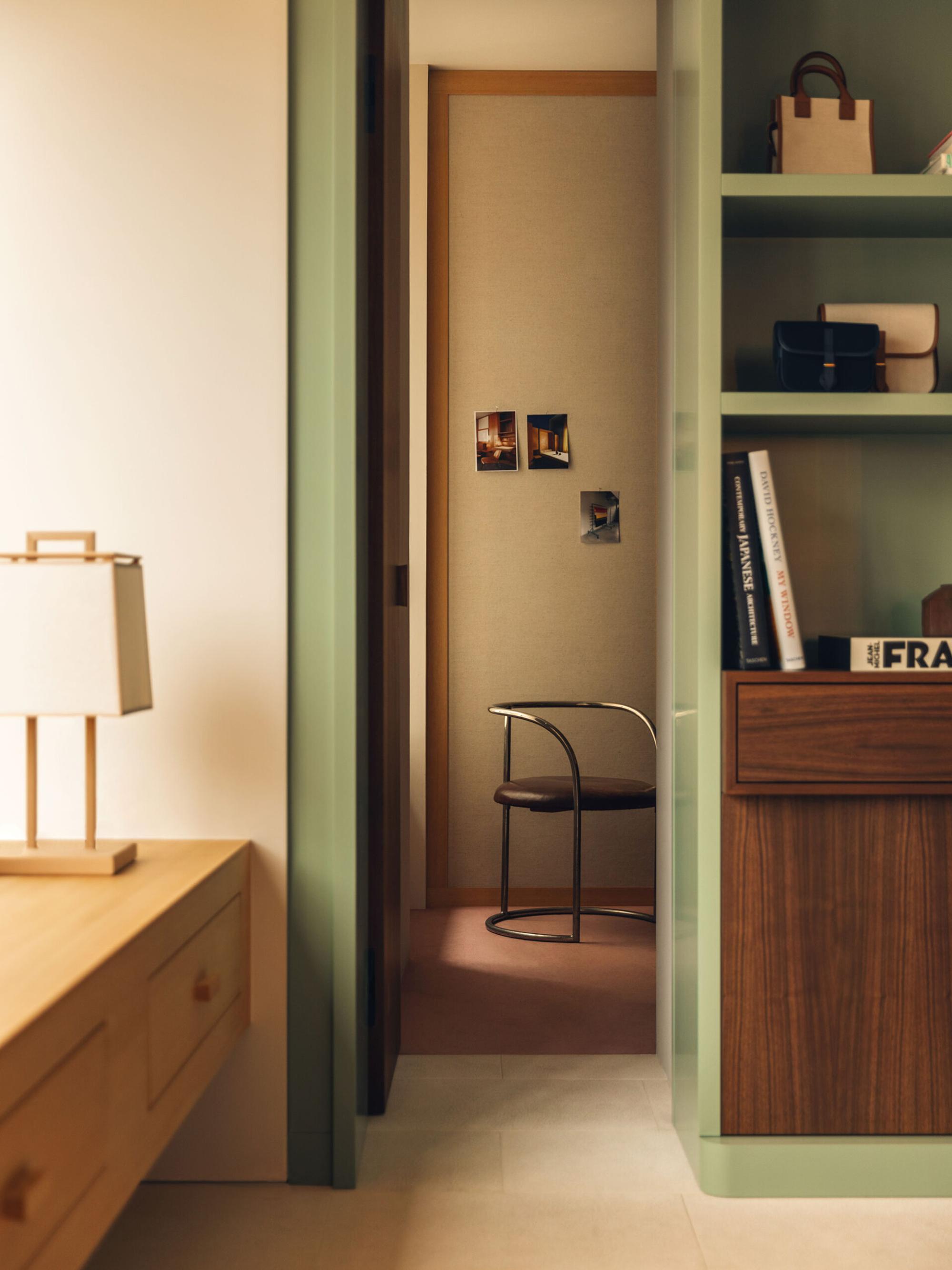 Interior design by Halleroed for Luniform in 1 Quai Voltaire, Paris — image 15 of 17