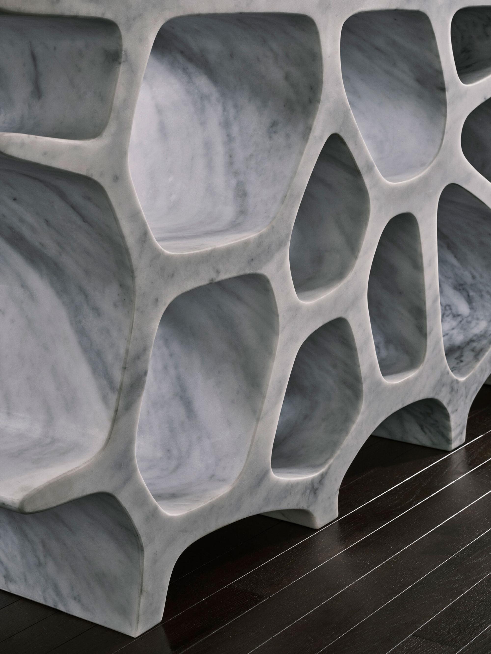 Interior design by Halleroed for Toteme in 27 rue du Faubourg Saint Honoré, Paris — image 13 of 15