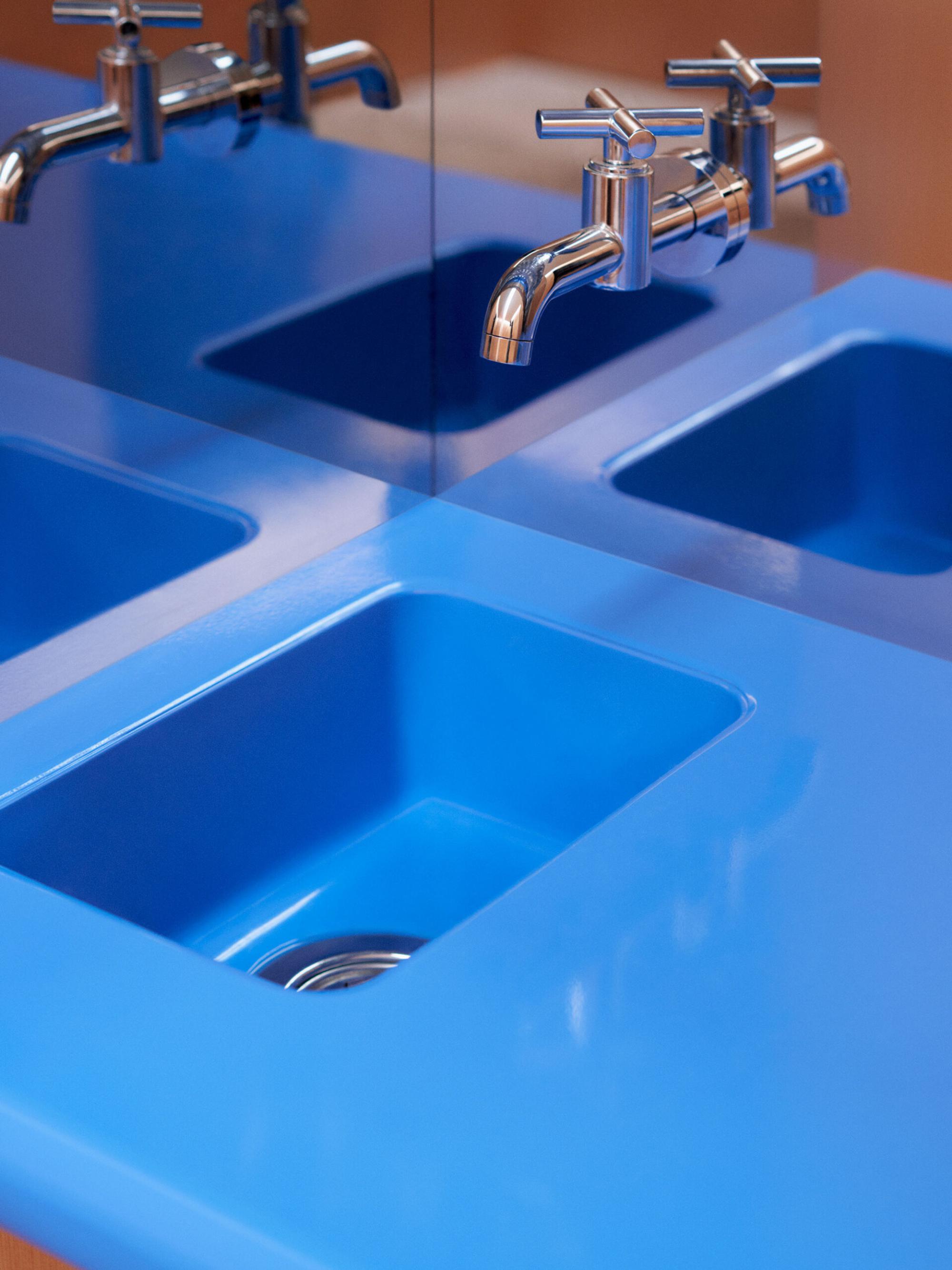 Interior design by Halleroed for Saman Amel in Grev Turegatan 46, Stockholm — image 11 of 18