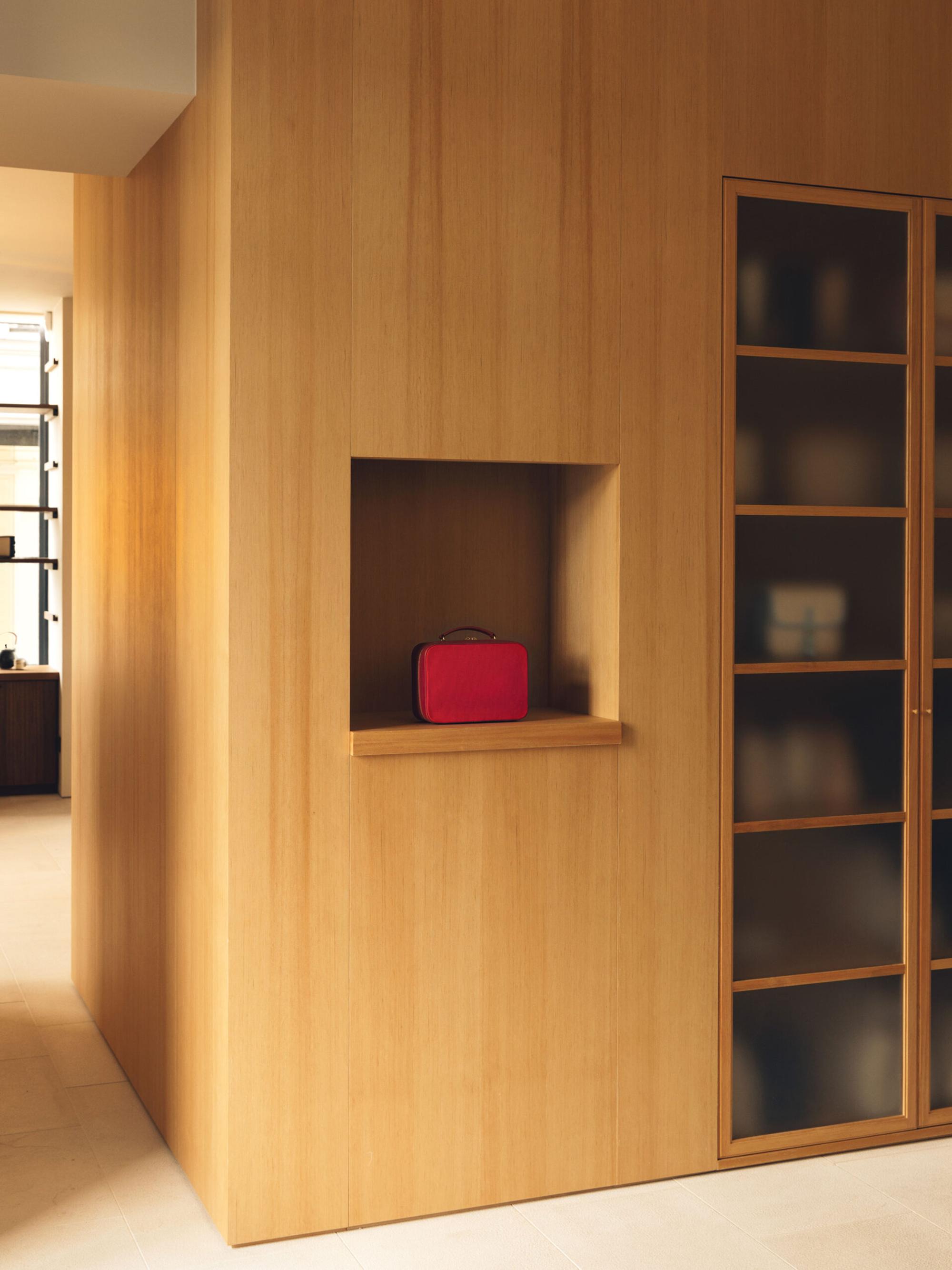 Interior design by Halleroed for Luniform in 1 Quai Voltaire, Paris — image 7 of 17