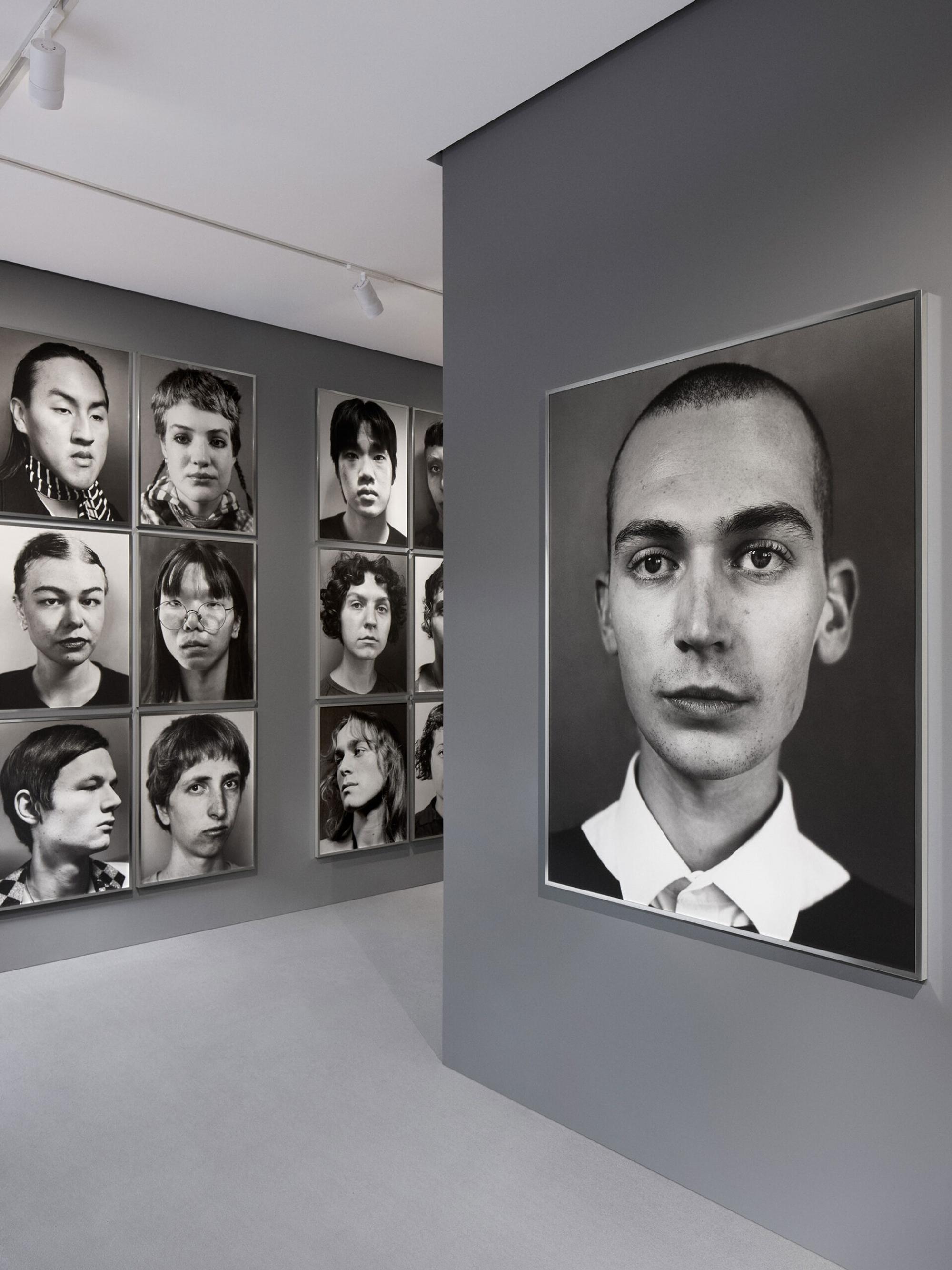 Interior design by Halleroed for Gallery in 124 Gal de Valois, Paris — image 6 of 7