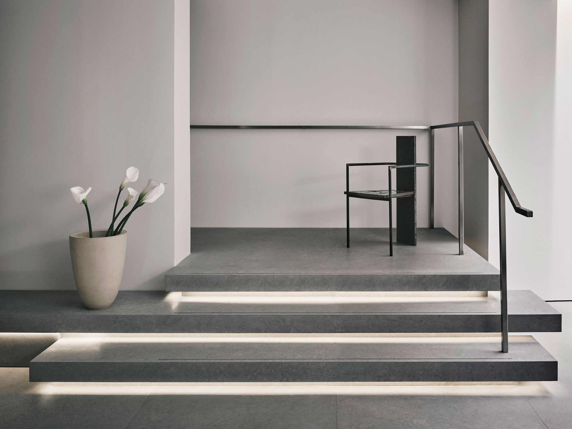 Toteme Paris, 27 rue du Faubourg Saint Honoré, Paris — Halleroed