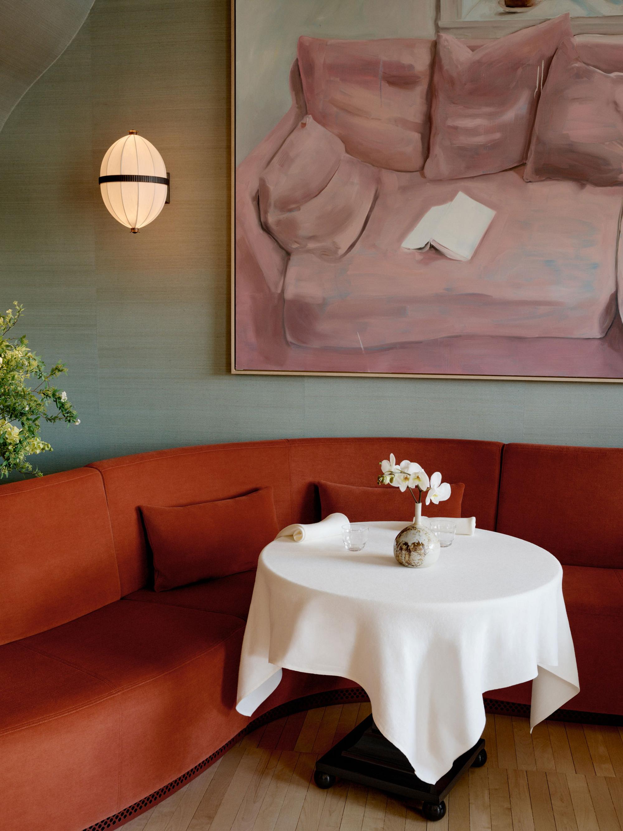 Interior design by Halleroed in Stockholm — image 13 of 31