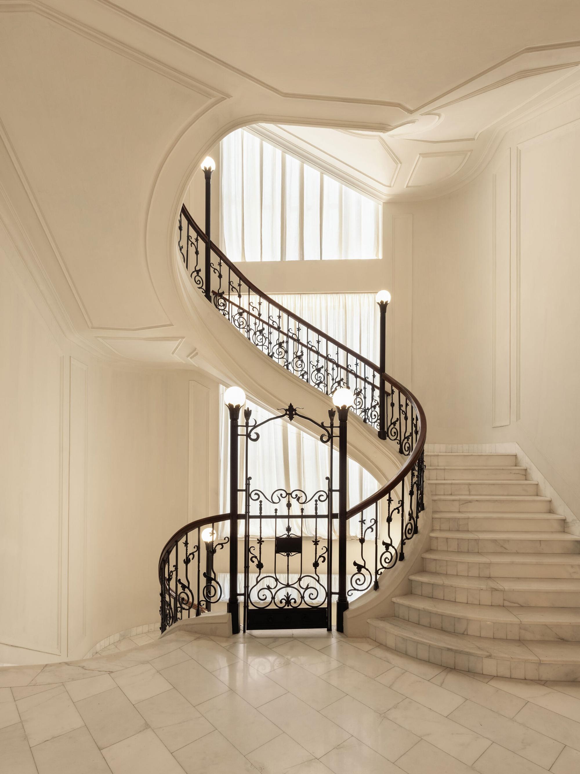 Interior design by Halleroed for Boygars in 15 Shota Rustaveli Avenue, Tblisi — image 5 of 16