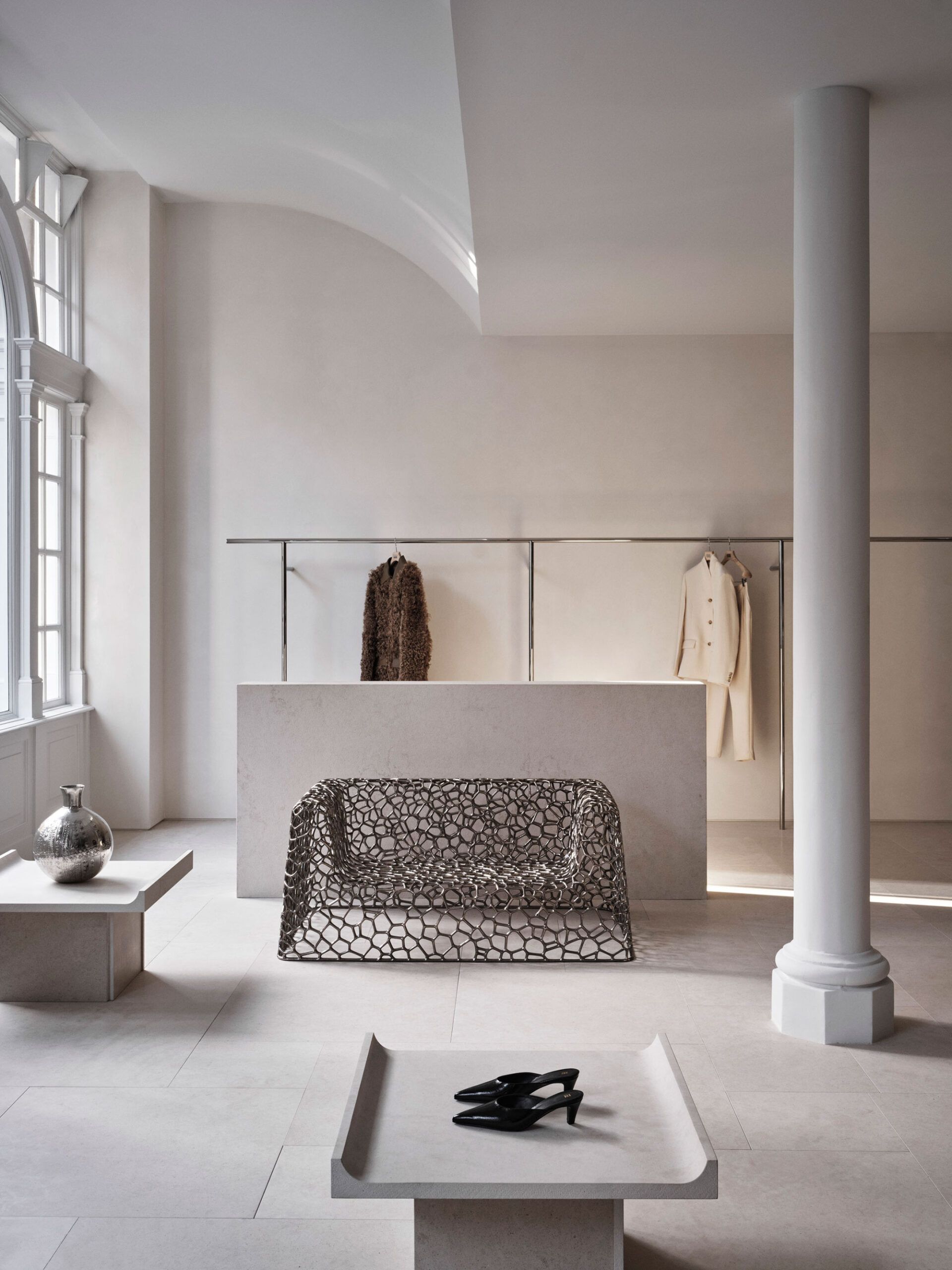 Toteme, Mount Street, London, — Halleroed