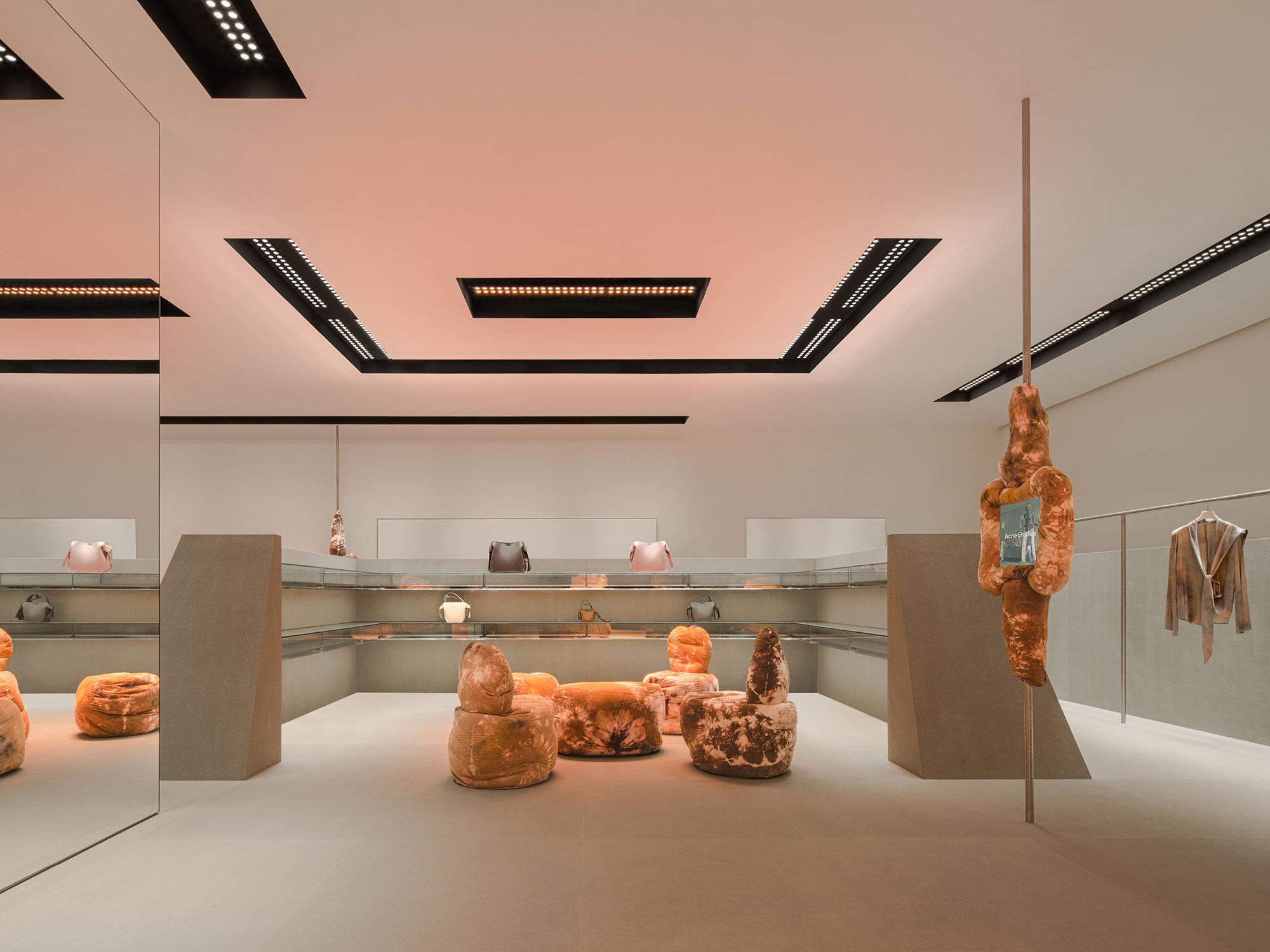 Interior design by Halleroed for Acne Studios in Gaoxin District, Chengdu — image 5 of 7