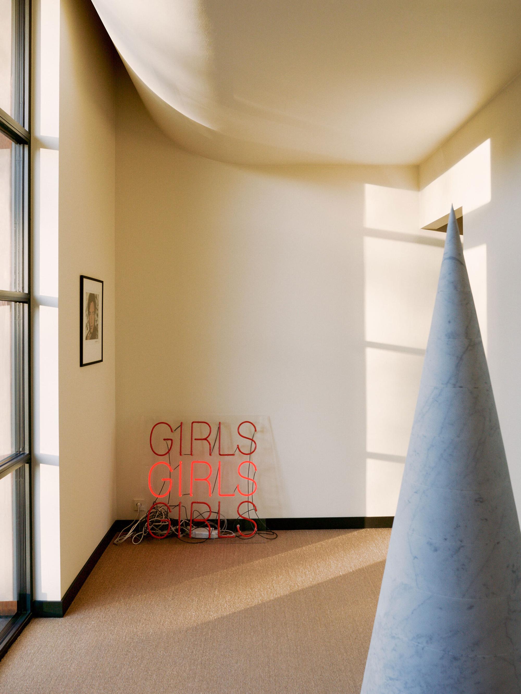 Interior design by Halleroed for Residential in Stockholm, Sweden — image 4 of 21