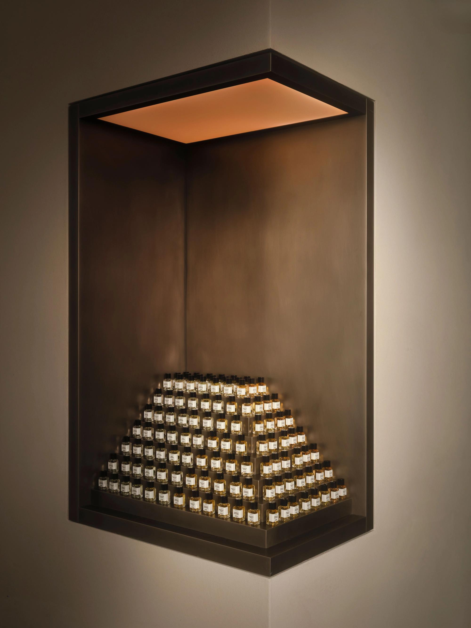 Interior design by Halleroed for Matiere Premiere in 31 King Street — image 6 of 9