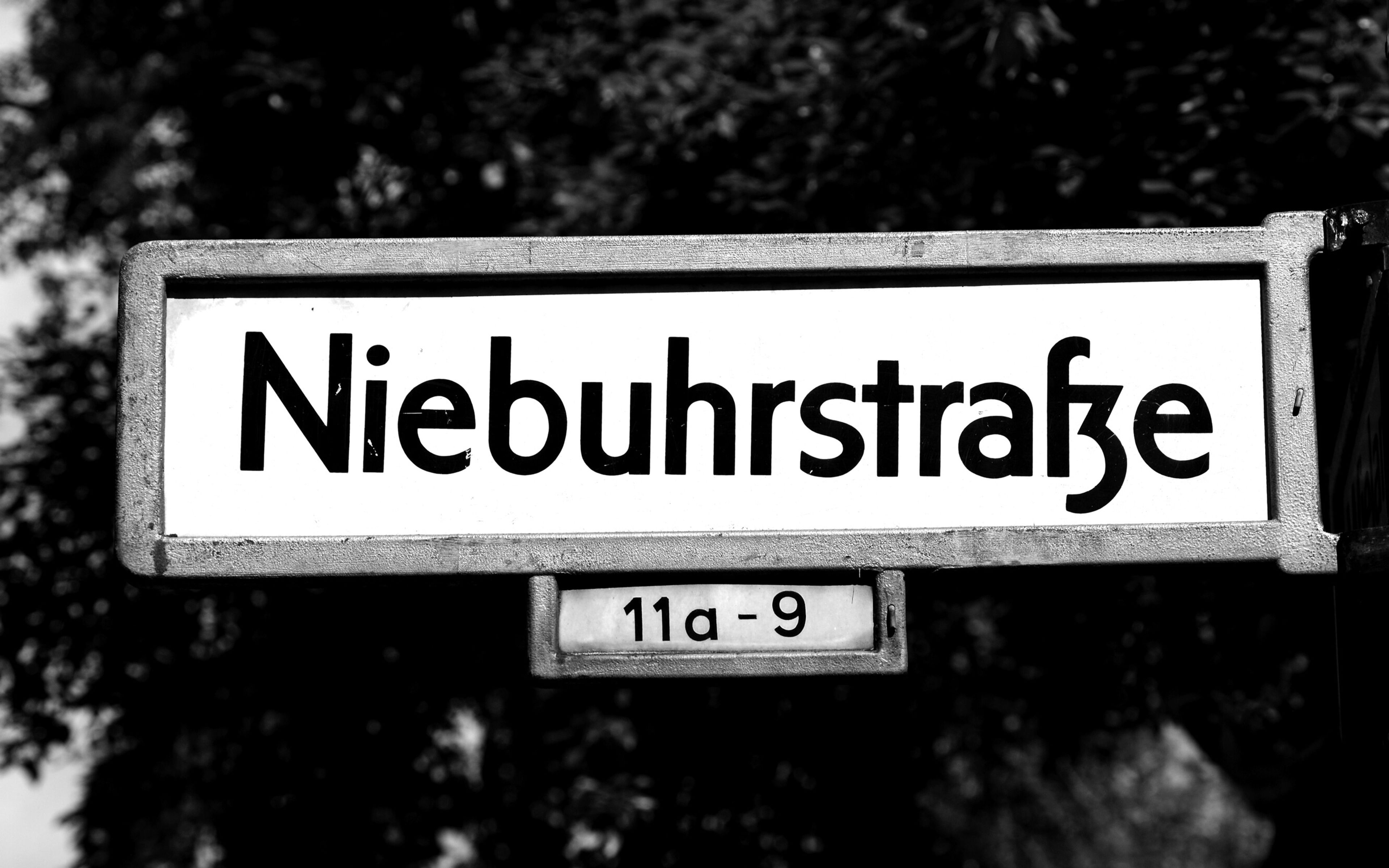 berlin street sign