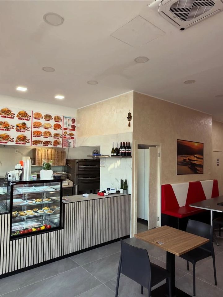 Il bancone e la sala