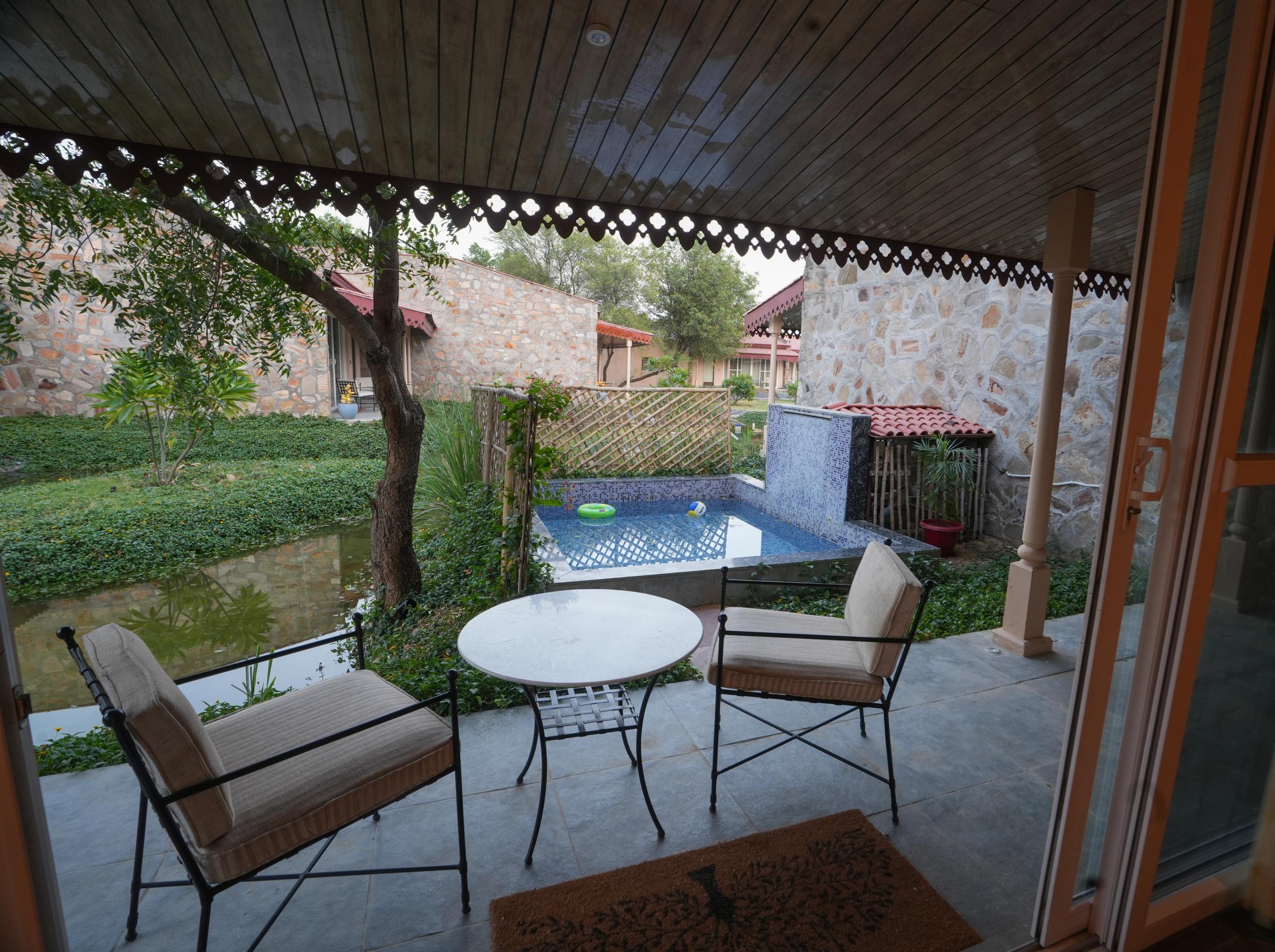 Luxury Villa with Heated Plunge Pool & Lake View - Image 1