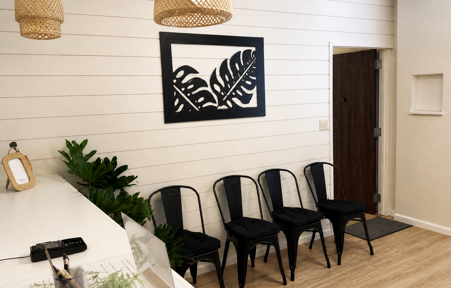 Hawaii Wellness Care reception and waiting area