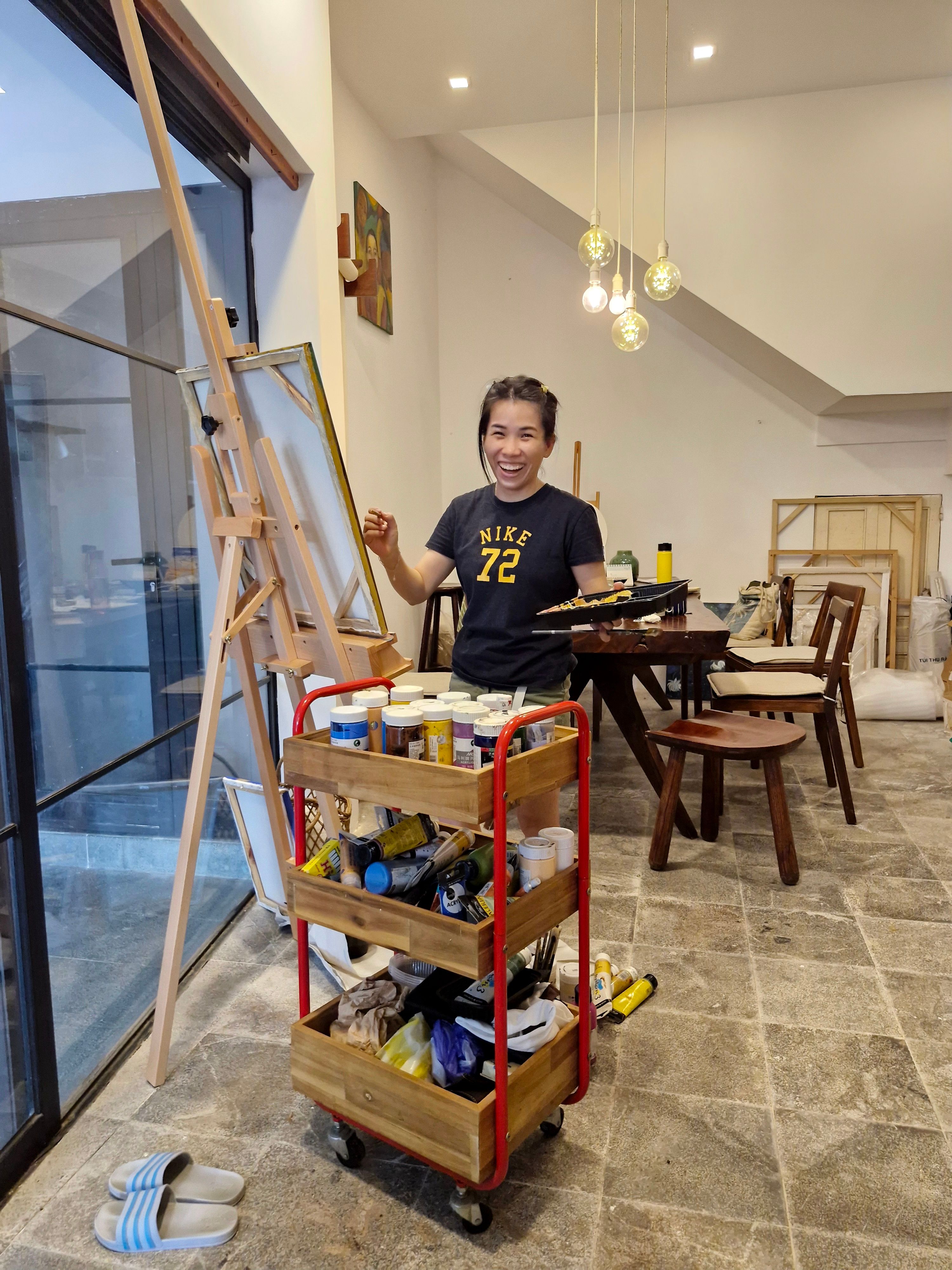 a woman wearing a shirt that says nike 72