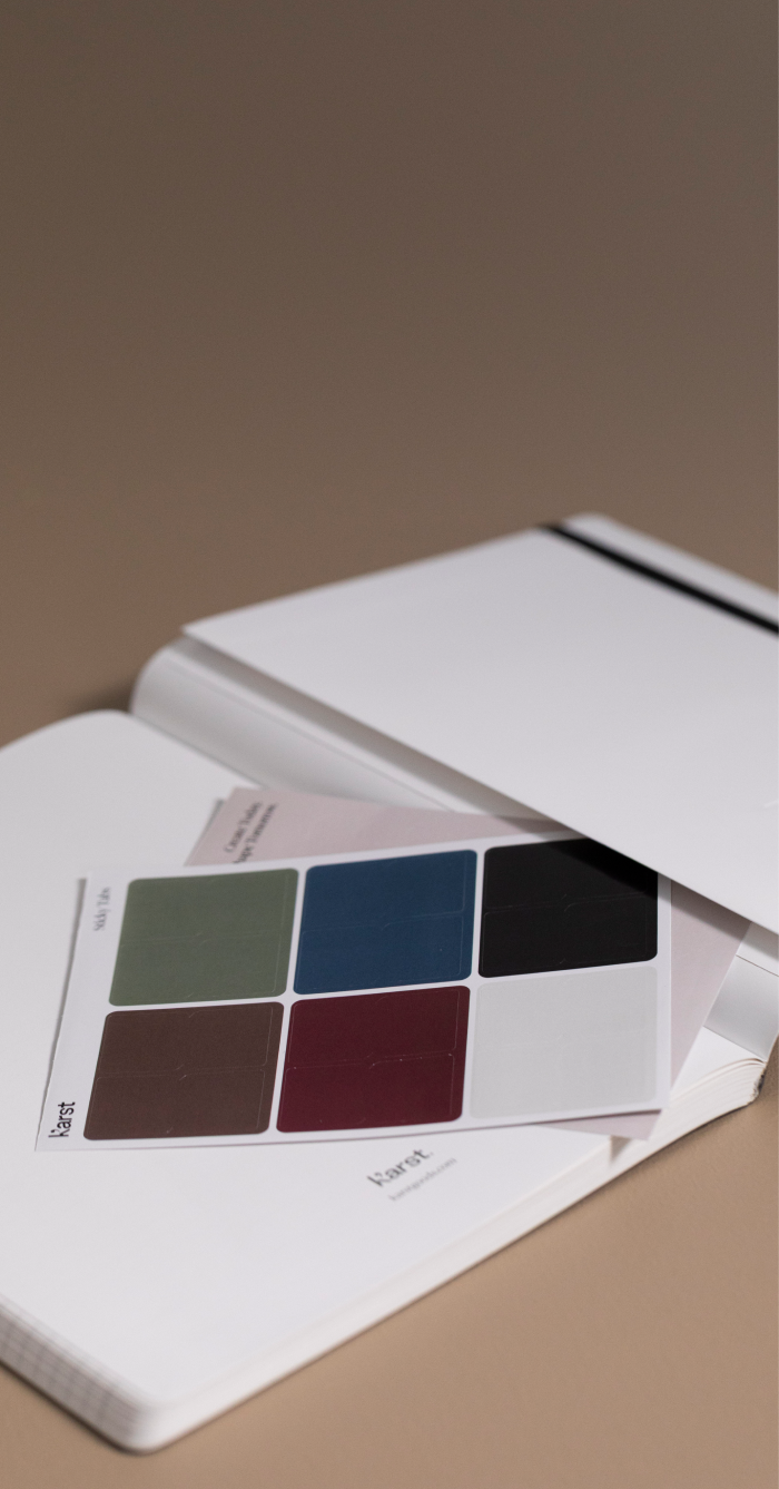 Double ribbon bookmark and expandable back pocket for the details that keep you organised and moving forward.