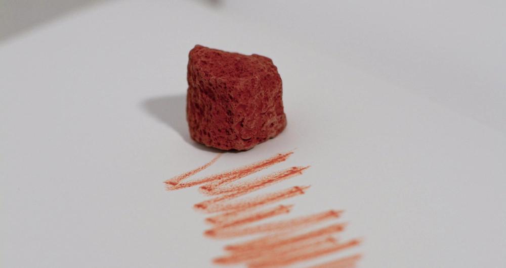 RICH, REALISTIC COLOURS AND TEXTURES