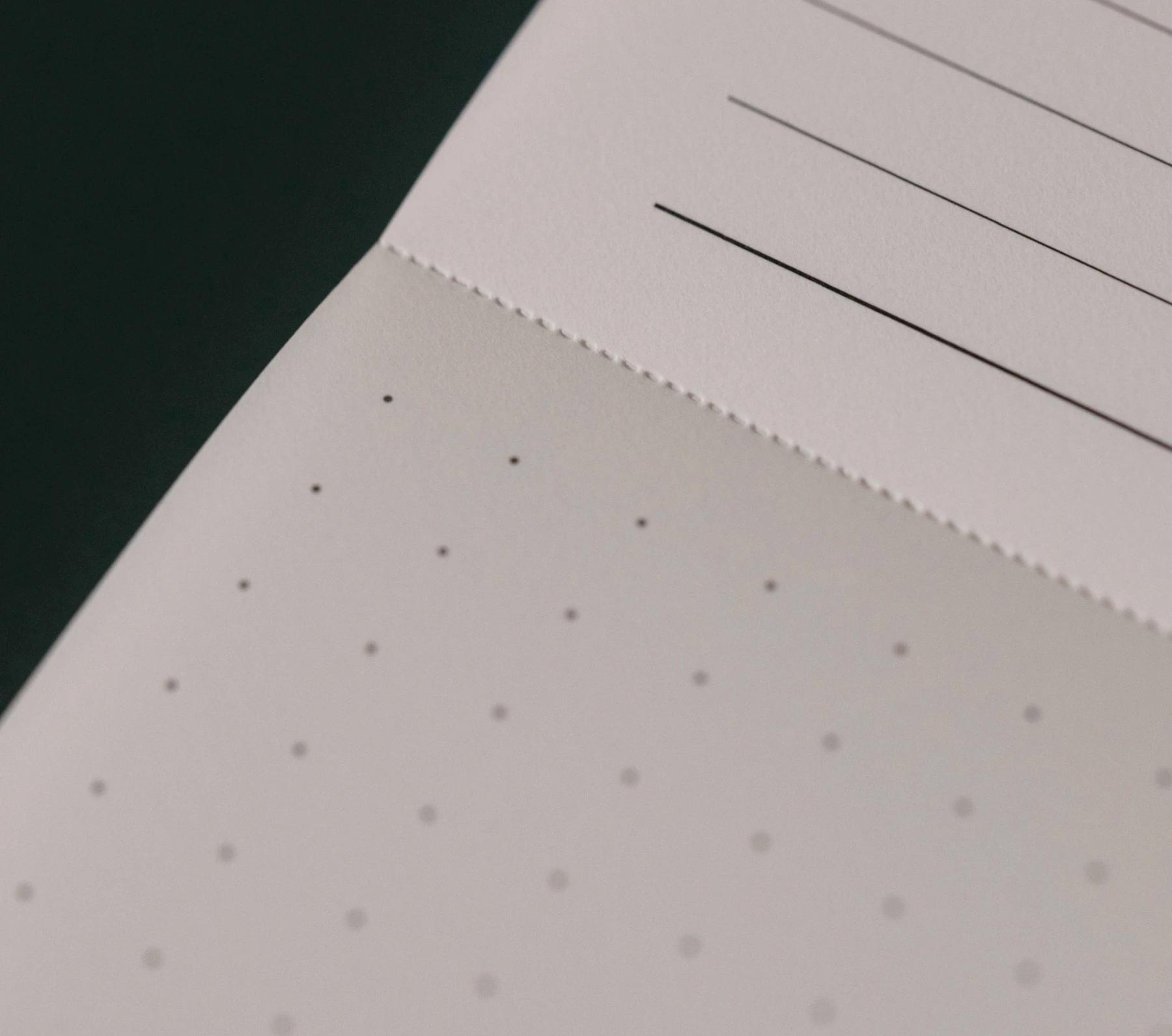 Micro-perforated pages tear away cleanly – share a note, clear the surface, or simply move on.
