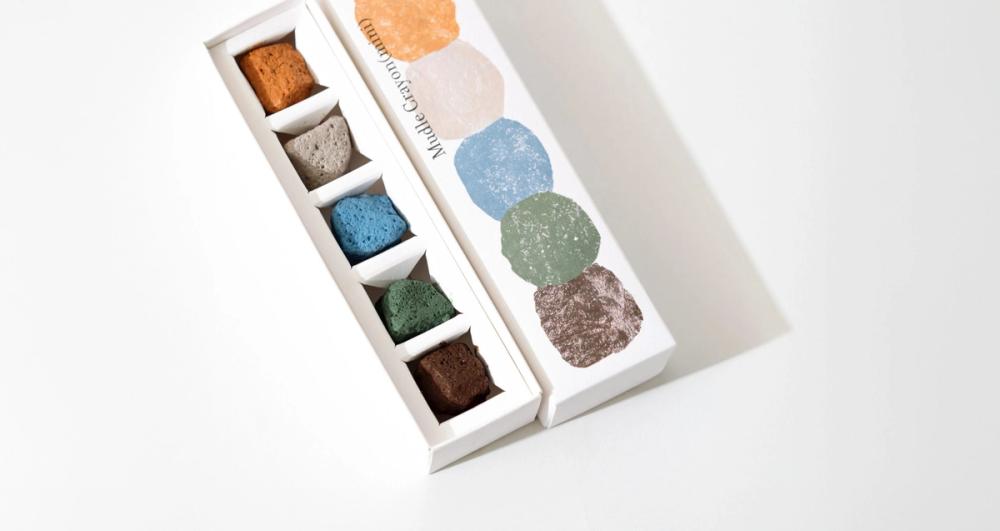 GIFT OF ELEGANCE AND UTILITY