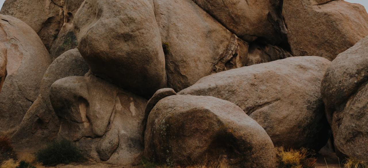 Karst product graphite on stone