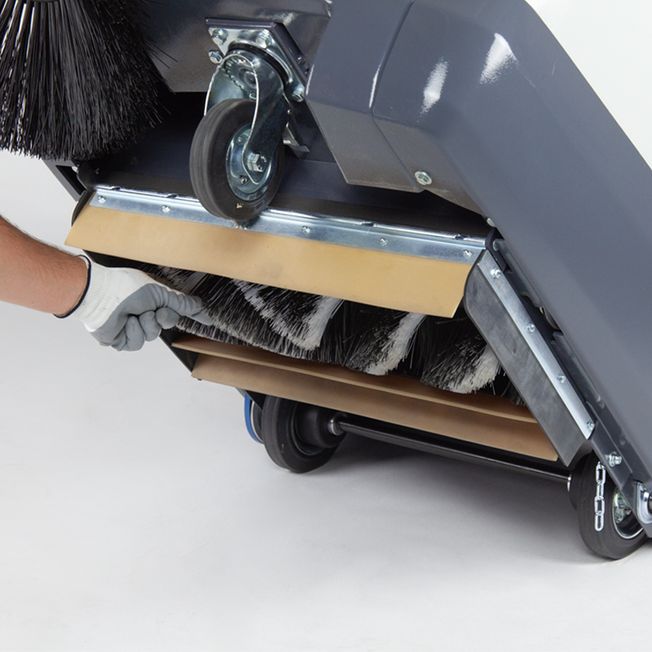Easy Access Main Brush
