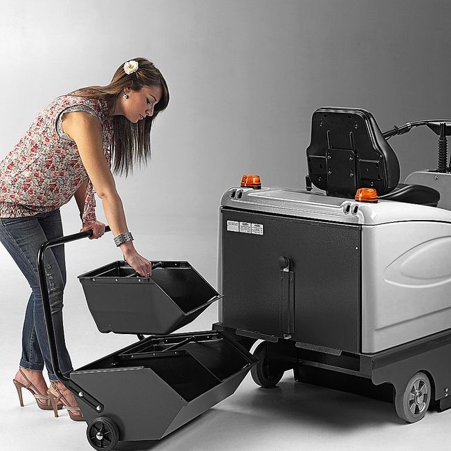 Ingenious Hopper Emptying