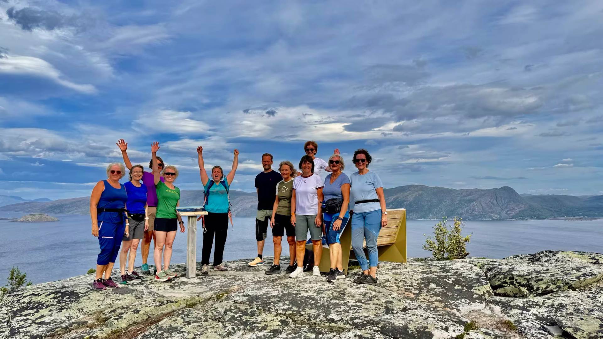 Reach the Summit of Komsa!