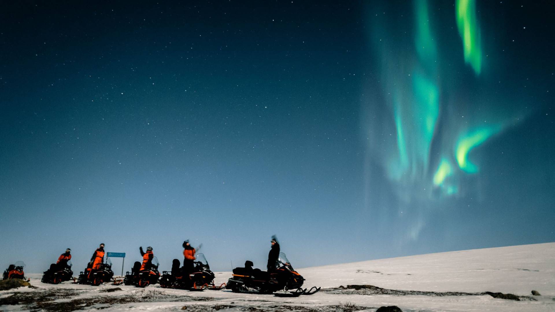 Northern Lights by Snowmobile – 2