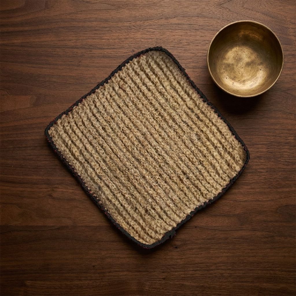 Premium Handcrafted Jute table mat Black Border Medium — hero shot