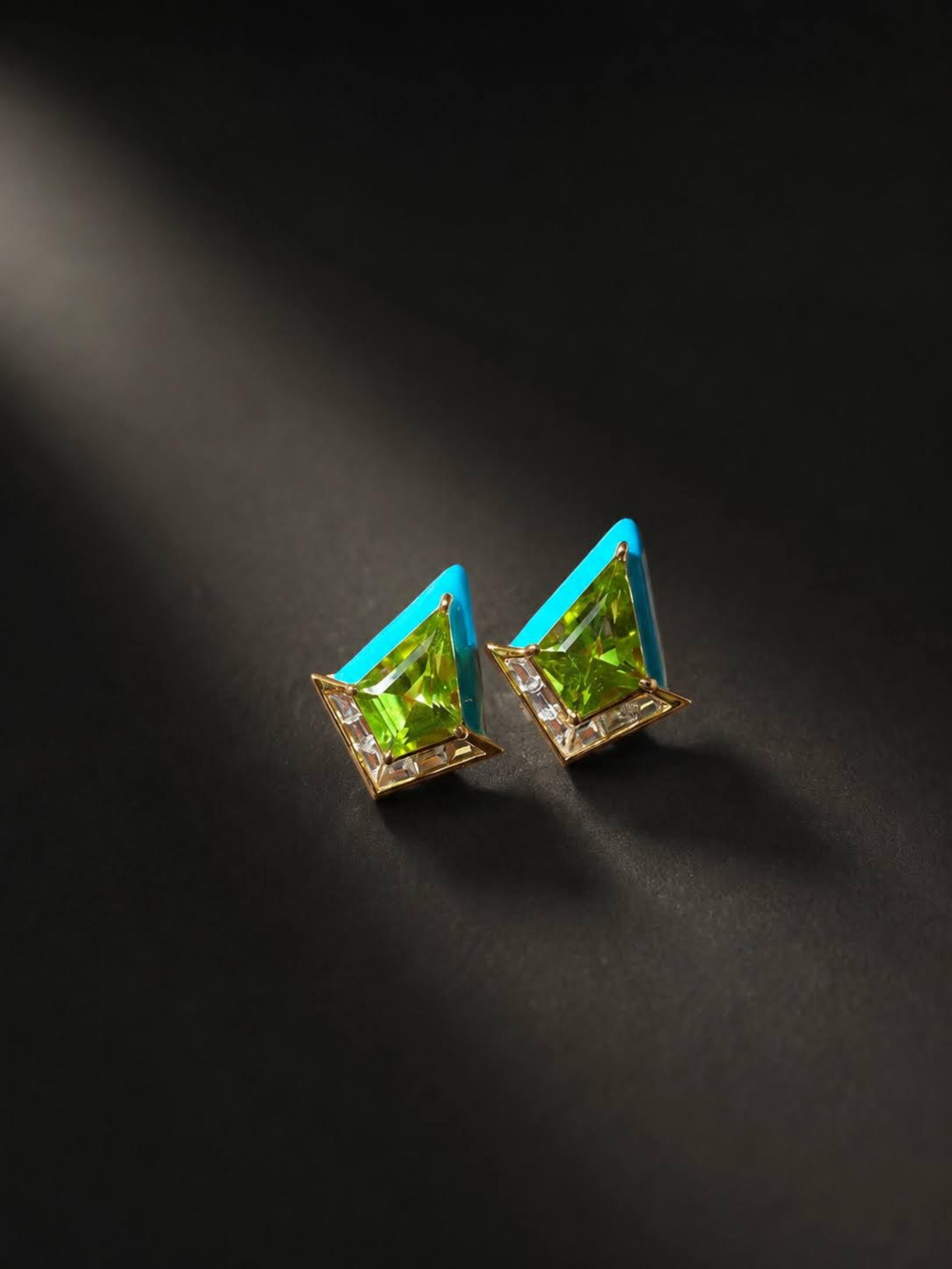 Kite-cut green peridot studs, diamond edges, yellow gold