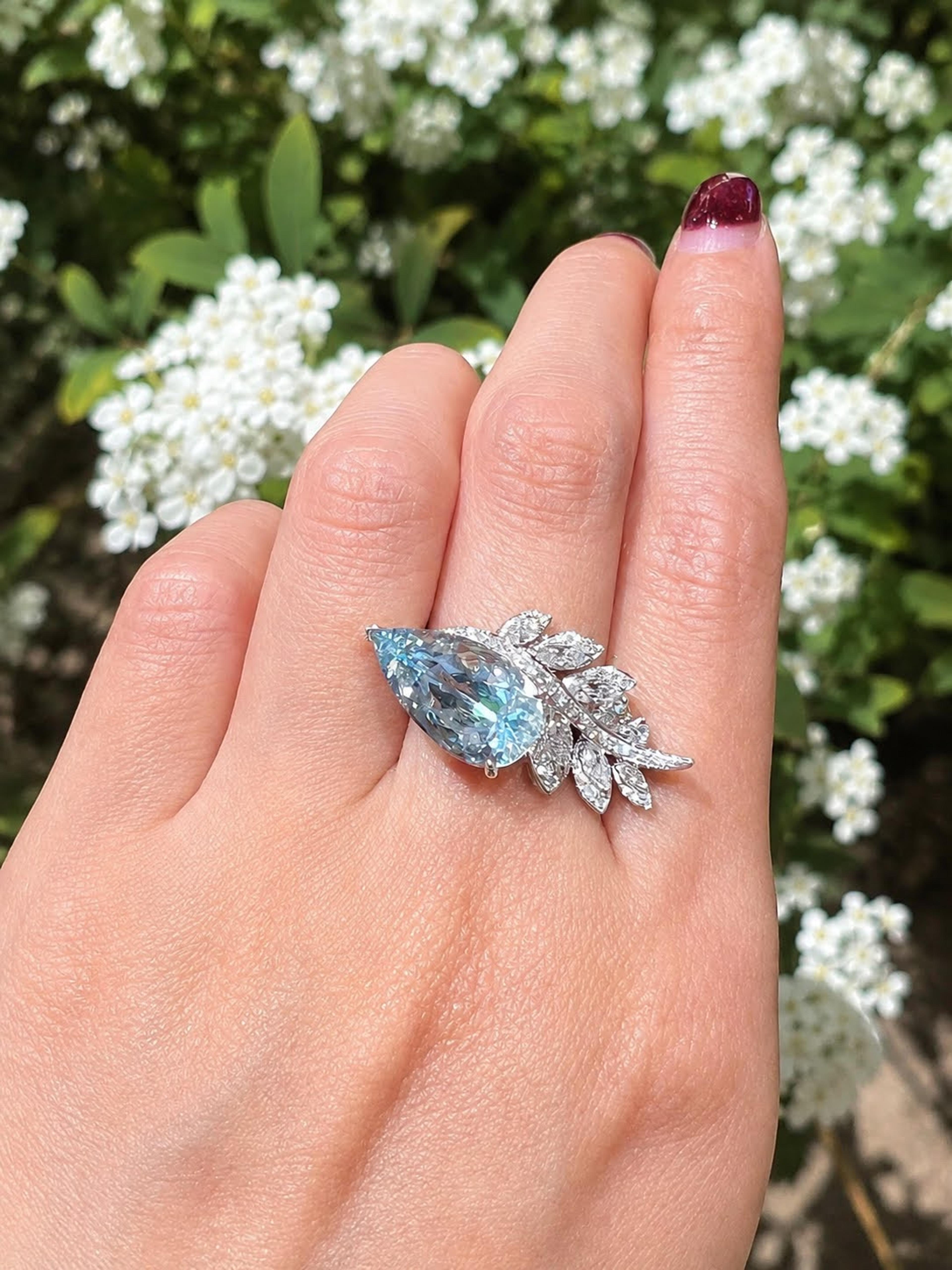 Pear-cut aquamarine, white gold, worn