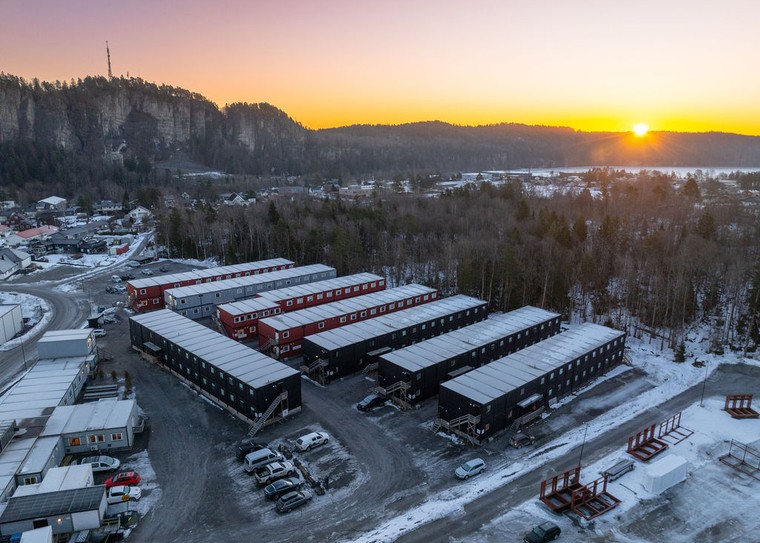Dronebilde av anleggshotell