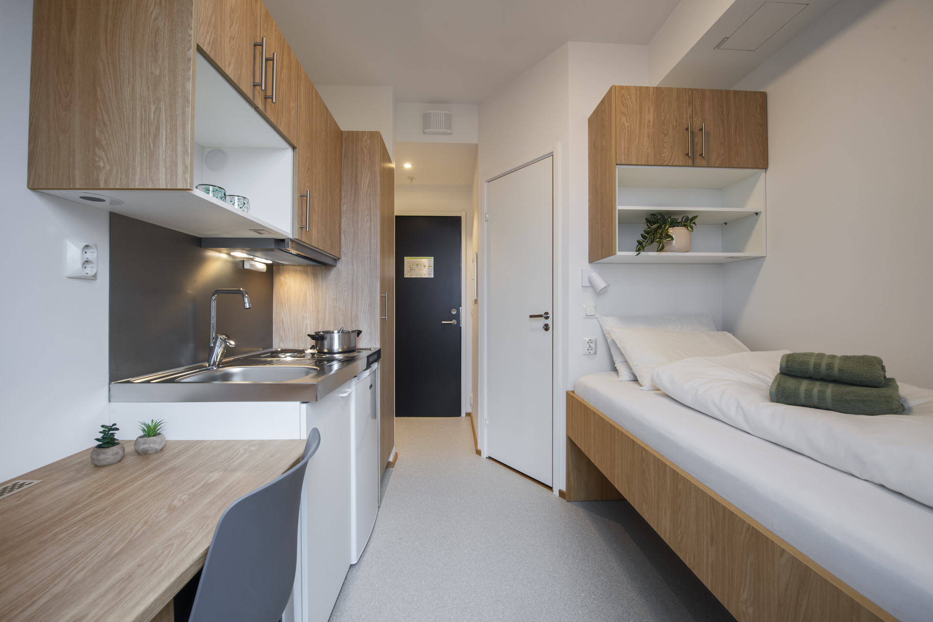 Enkeltrom med skrivepult, hybelkjøkken og bad​​​​‌﻿‍﻿​‍​‍‌‍﻿﻿‌﻿​‍‌‍‍‌‌‍‌﻿‌‍‍‌‌‍﻿‍​‍​‍​﻿‍‍​‍​‍‌﻿​﻿‌‍​‌‌‍﻿‍‌‍‍‌‌﻿‌​‌﻿‍‌​‍﻿‍‌‍‍‌‌‍﻿﻿​‍​‍​‍﻿​​‍​‍‌‍‍​‌﻿​‍‌‍‌‌‌‍‌‍​‍​‍​﻿‍‍​‍​‍​‍﻿﻿‌﻿​﻿‌﻿‌​‌﻿‌‌‌‍‌​‌‍‍‌‌‍﻿﻿​‍﻿﻿‌‍‍‌‌‍﻿‍‌﻿‌​‌‍‌‌‌‍﻿‍‌﻿‌​​‍﻿﻿‌‍‌‌‌‍‌​‌‍‍‌‌﻿‌​​‍﻿﻿‌‍﻿‌‌‍﻿﻿‌‍‌​‌‍‌‌​﻿﻿‌‌﻿​​‌﻿​‍‌‍‌‌‌﻿​﻿‌‍‌‌‌‍﻿‍‌﻿‌​‌‍​‌‌﻿‌​‌‍‍‌‌‍﻿﻿‌‍﻿‍​﻿‍﻿‌‍‍‌‌‍‌​​﻿﻿‌​﻿​‌‌‍‌‍‌‍‌​​﻿‍‌‌‍​‌‌‍‌‍​﻿‍‌‌‍‌‌​‍﻿‌​﻿‌‌‌‍​﻿​﻿​​​﻿​‌​‍﻿‌​﻿‌​​﻿‌​​﻿‌‍‌‍​﻿​‍﻿‌‌‍​‍​﻿​‌​﻿‍​‌‍‌‍​‍﻿‌​﻿‌﻿‌‍‌‌‌‍‌​​﻿‌‍​﻿‌‌​﻿‌‍​﻿​‌​﻿‌‌​﻿‌‍‌‍​﻿​﻿‍​‌‍​﻿​﻿‍﻿‌﻿‌​‌﻿‍‌‌﻿​​‌‍‌‌​﻿﻿‌‌﻿​﻿‌‍‍‌‌﻿‌​‌‍‌‌​﻿‍﻿‌﻿​​‌‍​‌‌﻿‌​‌‍‍​​﻿﻿‌‌﻿​‍‌‍﻿﻿‌‍﻿﻿‌‍﻿‌‌‌​​‌‍‍‌‌‍​﻿‌﻿‌​‌﻿‌‌‌﻿​‍‌‍‌‌‌﻿​﻿​‍‌‌​﻿‌‌‌​​‍‌‌﻿﻿‌‍‍﻿‌‍‌‌‌﻿‍‌​‍‌‌​﻿​﻿‌​‌​​‍‌‌​﻿​﻿‌​‌​​‍‌‌​﻿​‍​﻿​‍​﻿​﻿​﻿​‌‌‍‌​​﻿​​​﻿‌﻿‌‍‌​‌‍​‌‌‍‌‌​﻿​‌​﻿‌‌​﻿​‍​﻿‌‌​‍‌‌​﻿​‍​﻿​‍​‍‌‌​﻿‌‌‌​‌​​‍﻿‍‌‍‍‌‌‍﻿‌‌‍​‌‌‍‌﻿‌‍‌‌​‍﻿‍‌‍​‌‌‍﻿​‌﻿‌​​‍﻿‍‌‍﻿‍‌‍﻿﻿​﻿﻿﻿‌‍​‍‌‍​‌‌﻿​﻿‌‍‌‌‌‌‌‌‌﻿​‍‌‍﻿​​﻿﻿‌​‍‌‌​﻿​‍‌​‌‍‌﻿​﻿‌﻿‌​‌﻿‌‌‌‍‌​‌‍‍‌‌‍﻿﻿​‍‌‍‌‍‍‌‌‍‌​​﻿﻿‌​﻿​‌‌‍‌‍‌‍‌​​﻿‍‌‌‍​‌‌‍‌‍​﻿‍‌‌‍‌‌​‍﻿‌​﻿‌‌‌‍​﻿​﻿​​​﻿​‌​‍﻿‌​﻿‌​​﻿‌​​﻿‌‍‌‍​﻿​‍﻿‌‌‍​‍​﻿​‌​﻿‍​‌‍‌‍​‍﻿‌​﻿‌﻿‌‍‌‌‌‍‌​​﻿‌‍​﻿‌‌​﻿‌‍​﻿​‌​﻿‌‌​﻿‌‍‌‍​﻿​﻿‍​‌‍​﻿​‍‌‍‌﻿‌​‌﻿‍‌‌﻿​​‌‍‌‌​﻿﻿‌‌﻿​﻿‌‍‍‌‌﻿‌​‌‍‌‌​‍‌‍‌﻿​​‌‍​‌‌﻿‌​‌‍‍​​﻿﻿‌‌﻿​‍‌‍﻿﻿‌‍﻿﻿‌‍﻿‌‌‌​​‌‍‍‌‌‍​﻿‌﻿‌​‌﻿‌‌‌﻿​‍‌‍‌‌‌﻿​﻿​‍‌‌​﻿‌‌‌​​‍‌‌﻿﻿‌‍‍﻿‌‍‌‌‌﻿‍‌​‍‌‌​﻿​﻿‌​‌​​‍‌‌​﻿​﻿‌​‌​​‍‌‌​﻿​‍​﻿​‍​﻿​﻿​﻿​‌‌‍‌​​﻿​​​﻿‌﻿‌‍‌​‌‍​‌‌‍‌‌​﻿​‌​﻿‌‌​﻿​‍​﻿‌‌​‍‌‌​﻿​‍​﻿​‍​‍‌‌​﻿‌‌‌​‌​​‍﻿‍‌‍‍‌‌‍﻿‌‌‍​‌‌‍‌﻿‌‍‌‌​‍﻿‍‌‍​‌‌‍﻿​‌﻿‌​​‍﻿‍‌‍﻿‍‌‍﻿﻿​‍‌‍‌﻿​​‌‍‌‌‌﻿​‍‌﻿​﻿‌﻿​​‌‍‌‌‌‍​﻿‌﻿‌​‌‍‍‌‌﻿‌‍‌‍‌‌​﻿﻿‌‌﻿​​‌﻿‌‌‌‍​‍‌‍﻿​‌‍‍‌‌﻿​﻿‌‍‍​‌‍‌‌‌‍‌​​‍​‍‌﻿﻿‌