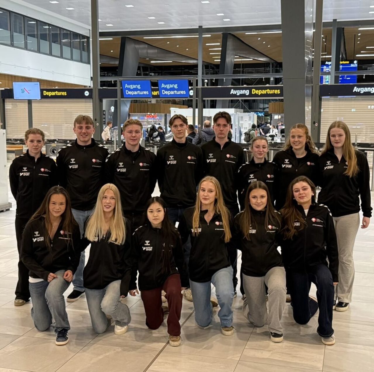 Gruppebilde av dommerne