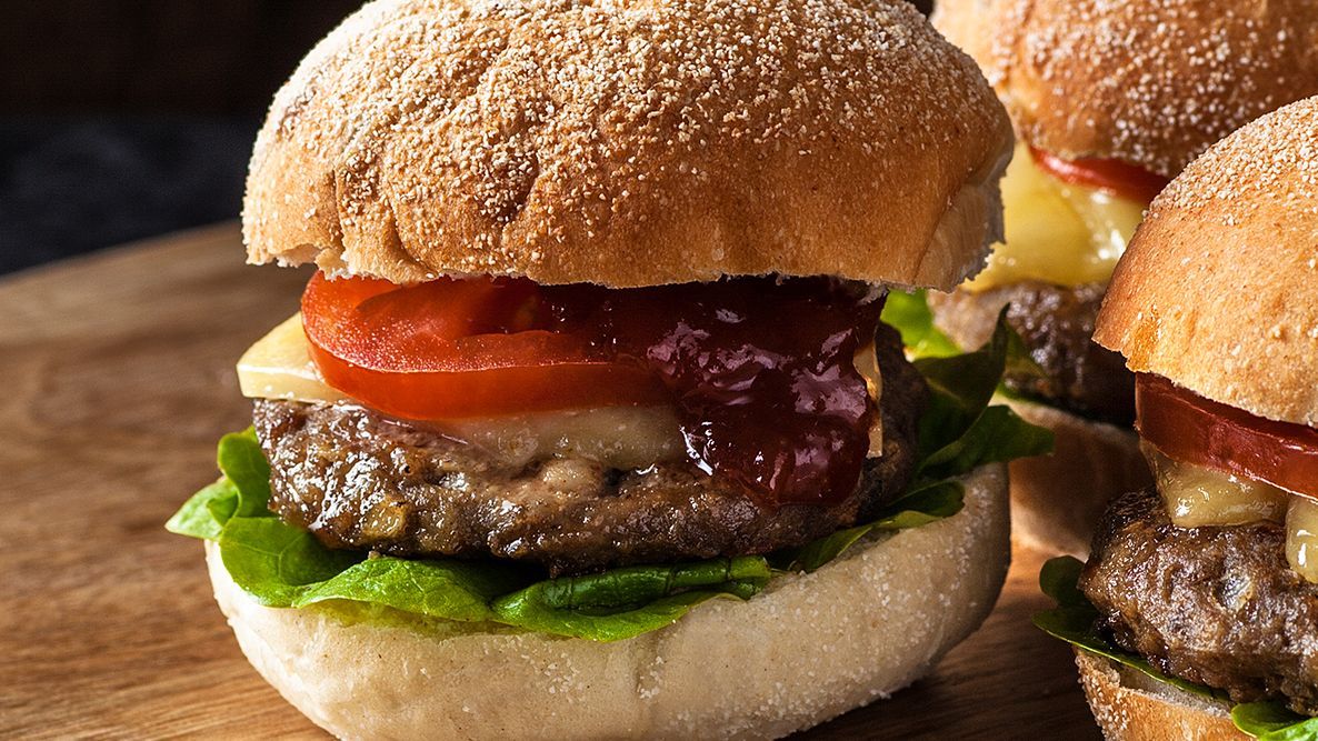 Premium angus burger with onion marmalade Recipe | Beef + Lamb New Zealand