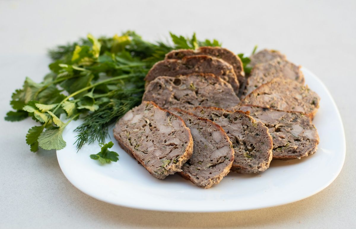 Classic Homemade Beef Meatloaf Recipe (Moist & Tender) | Kitchen Gadgets HQ