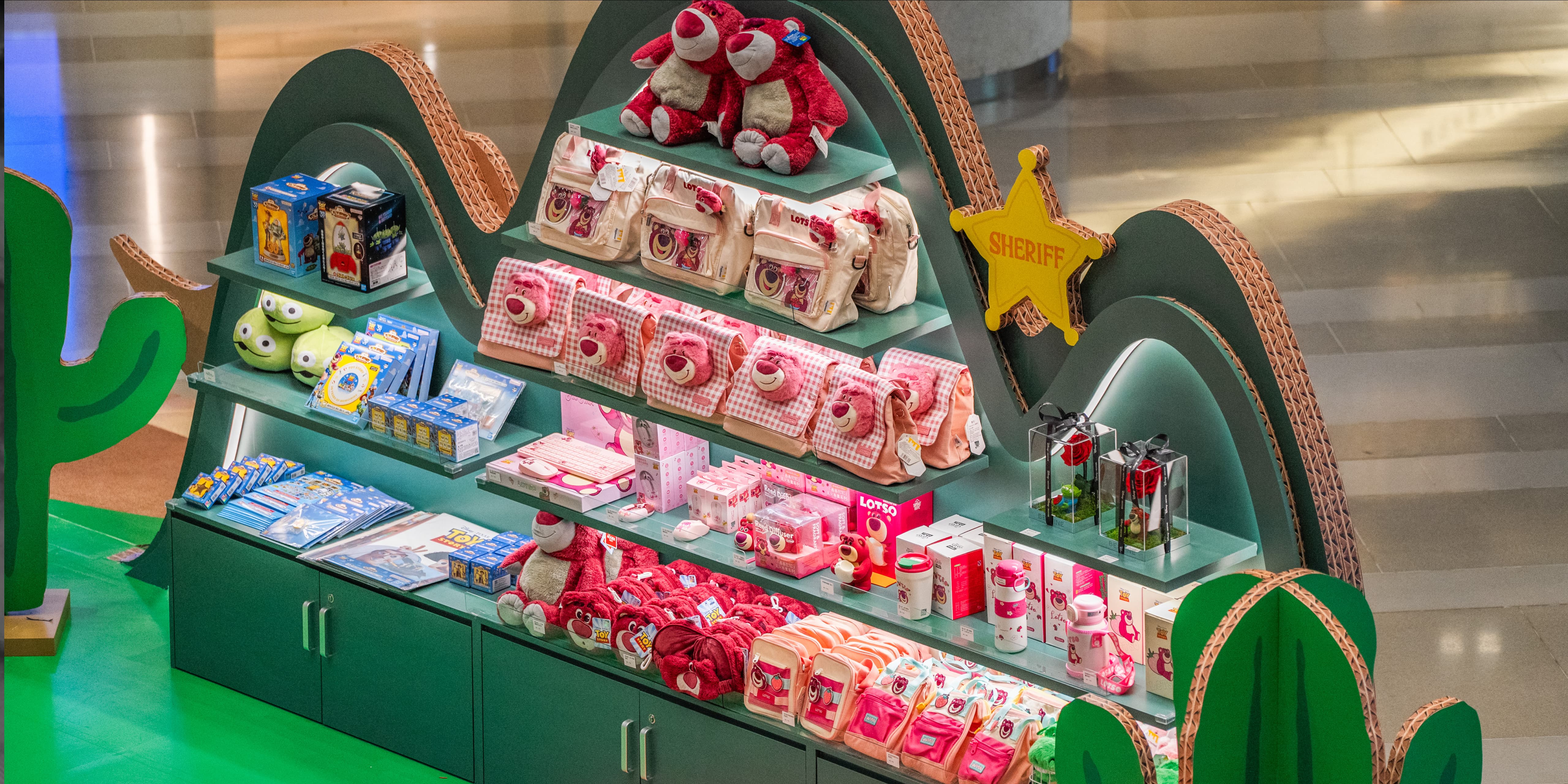 A hero Rosie Lee image