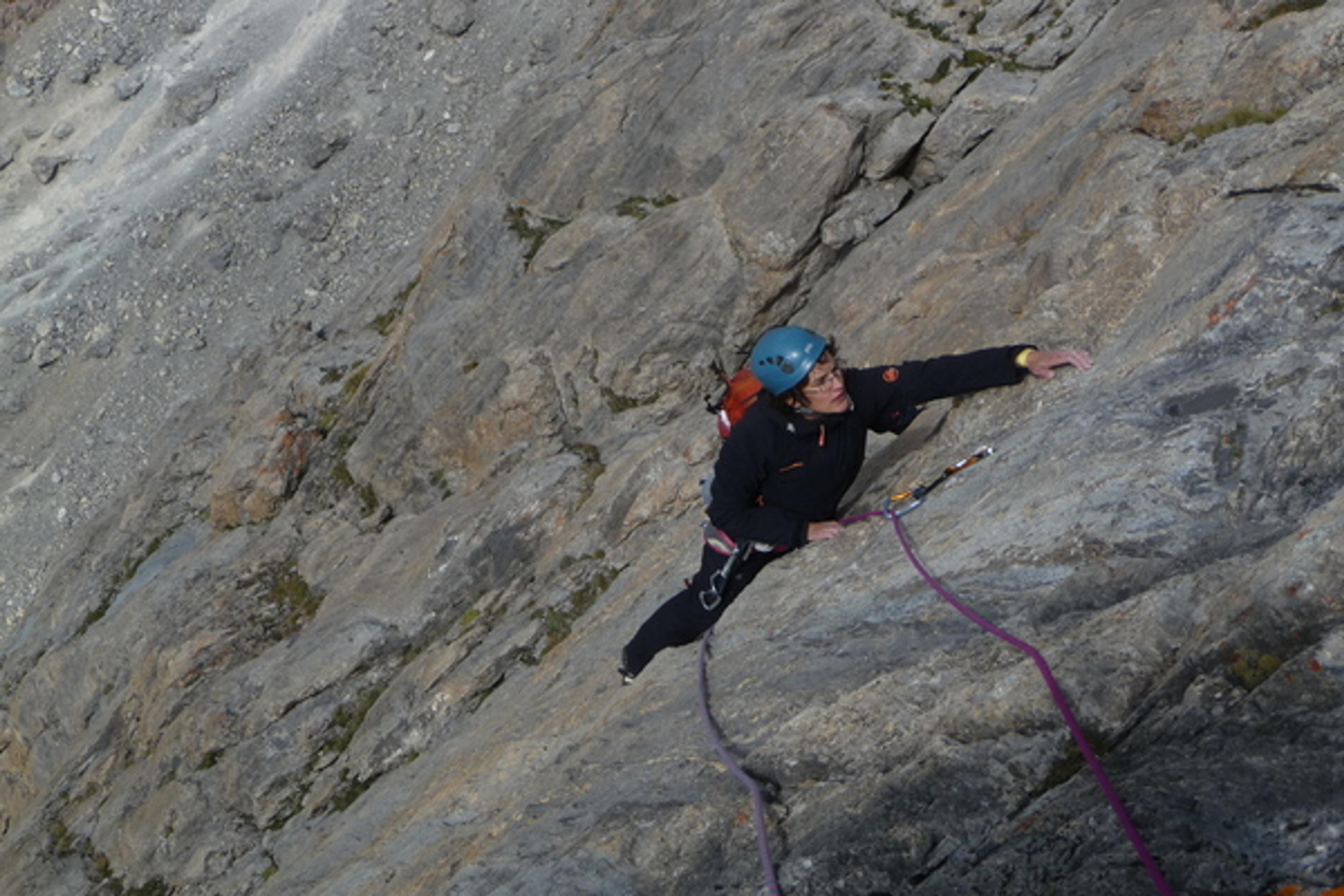Tour Termier - Ponant neuf - Un des crux dans l'antépénultièmissime longueur